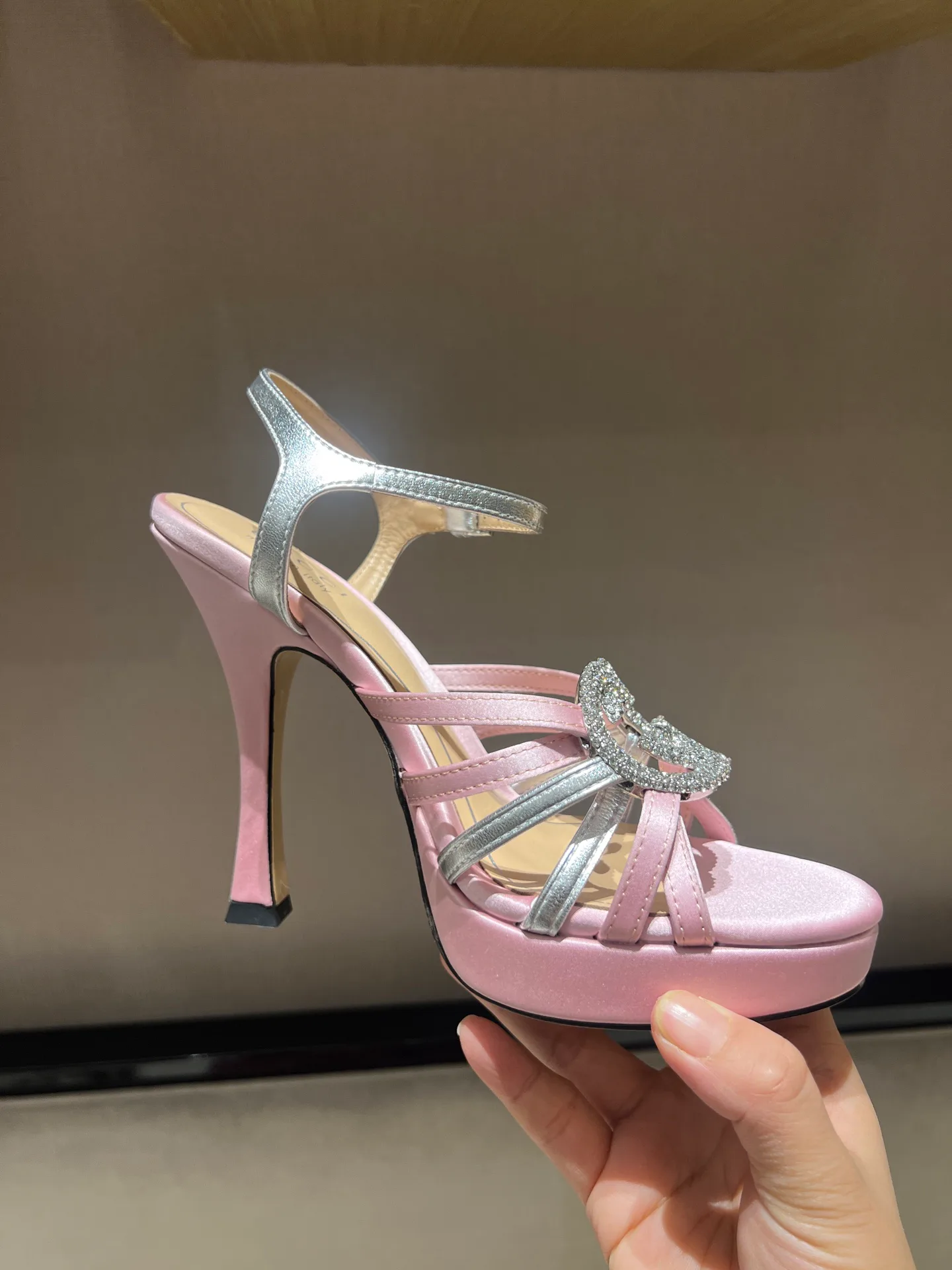 Босоножки Женские Gucci 11454603