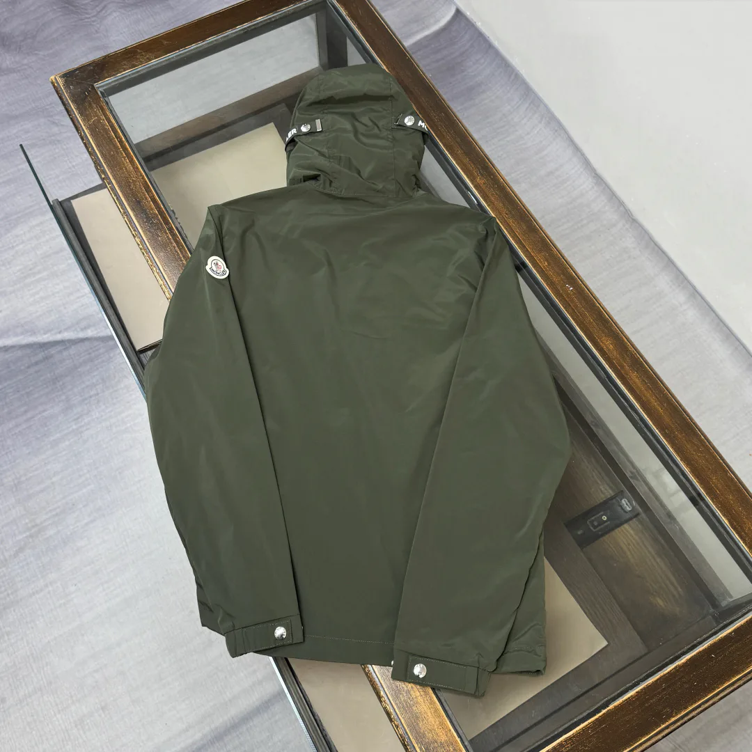 Куртки И Пуховики Женские Moncler 18416528