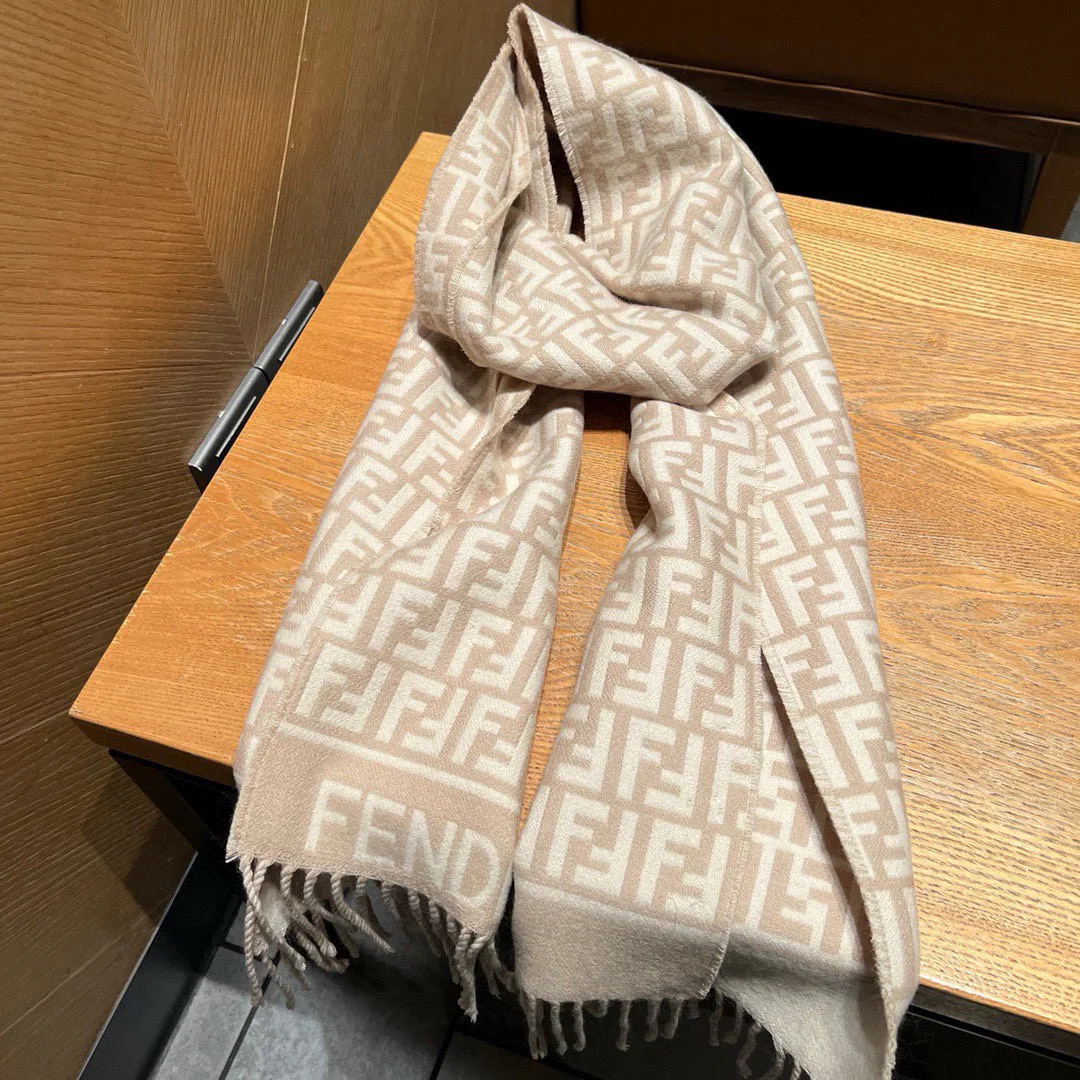Шарфы Fendi 1303611