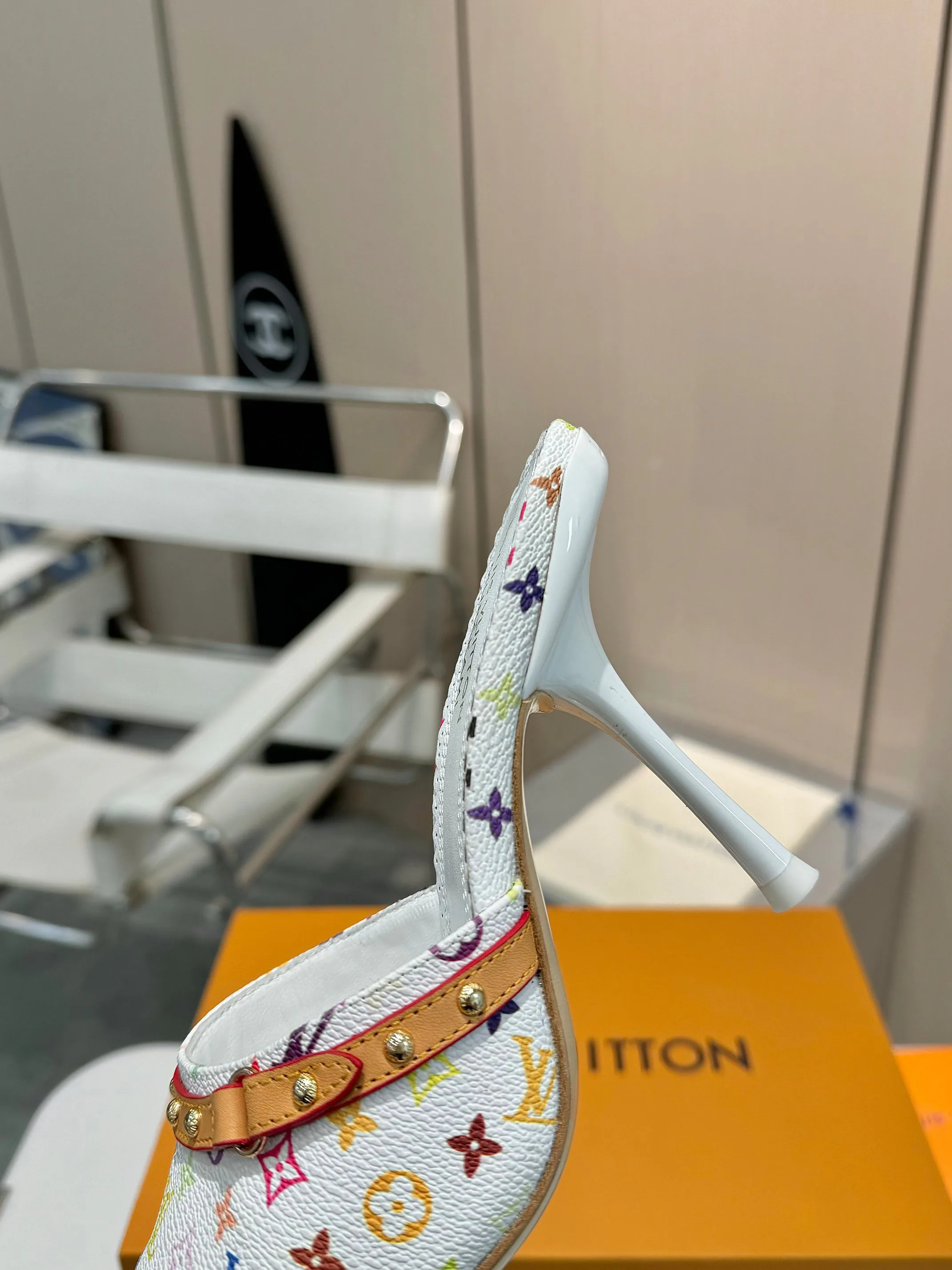 Босоножки Женские Louis Vuitton 19202