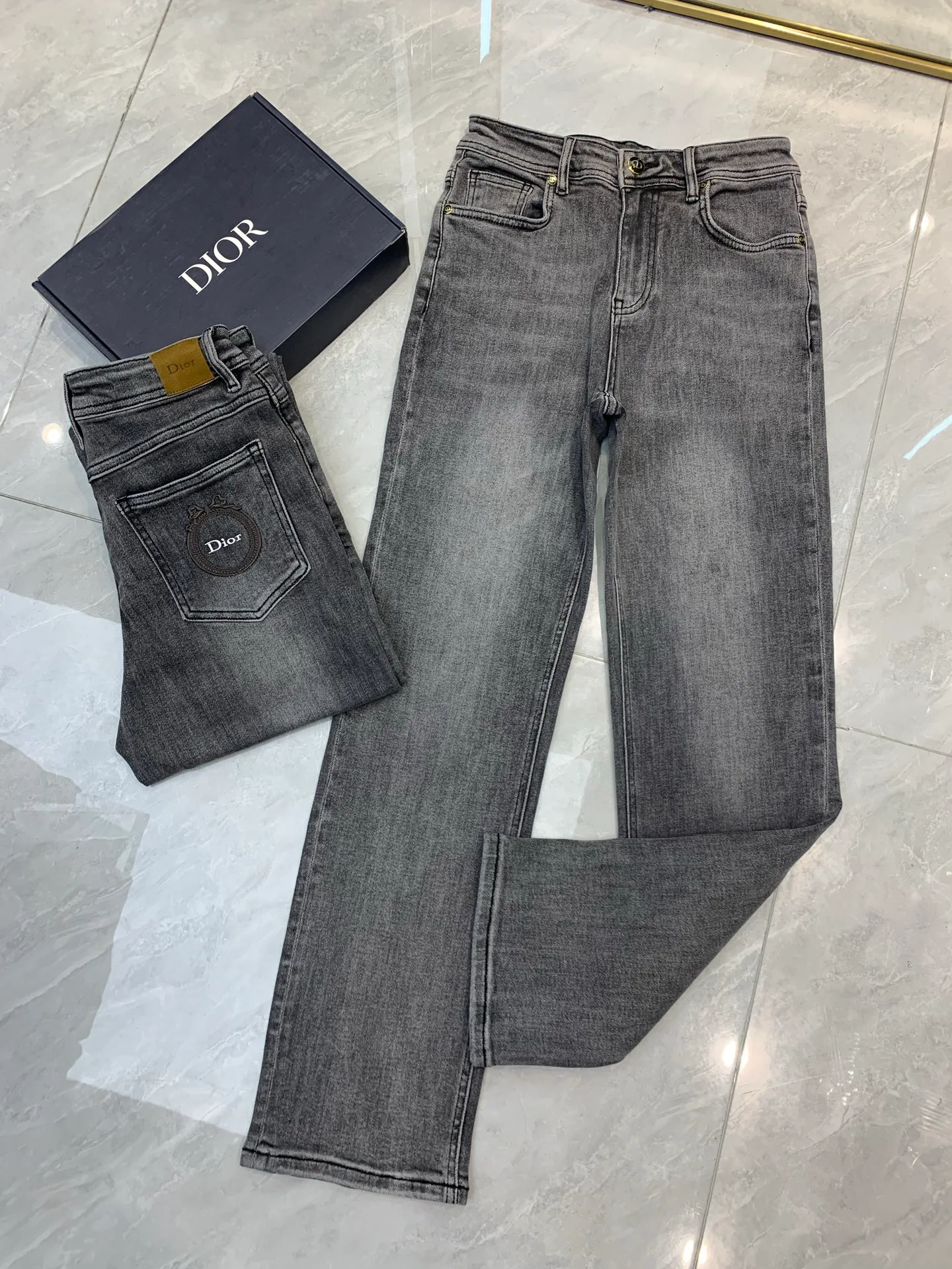 Джинсы Женские Christian Dior 13118979