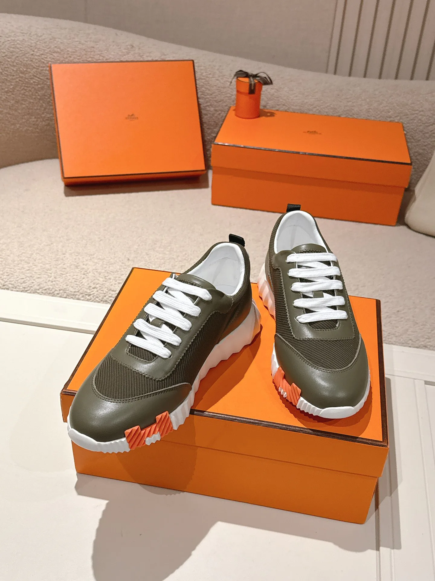 Кроссовки Женские Hermes 2380923