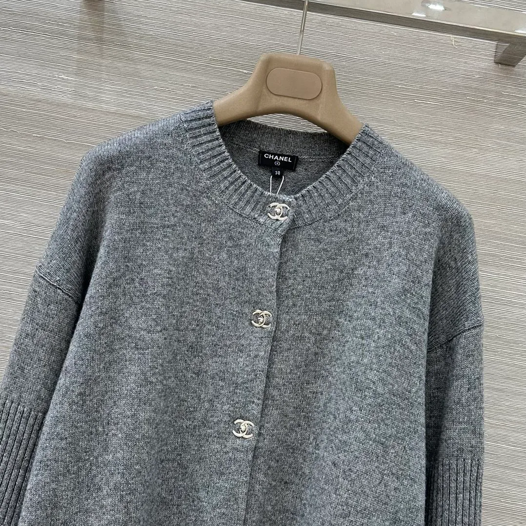 Джемперы И Свитеры Женские Chanel 18027193