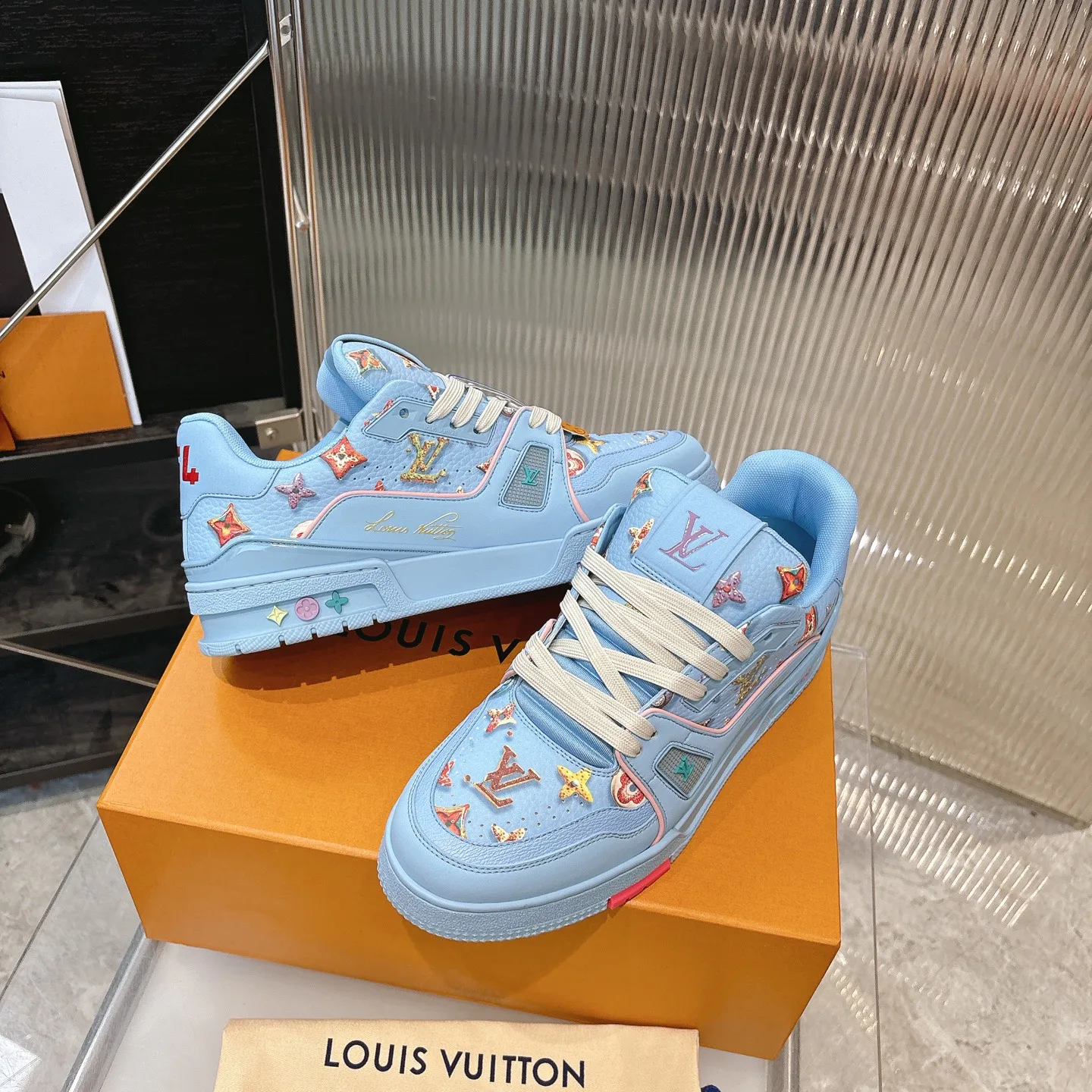 Кроссовки Мужские Louis Vuitton 11187163