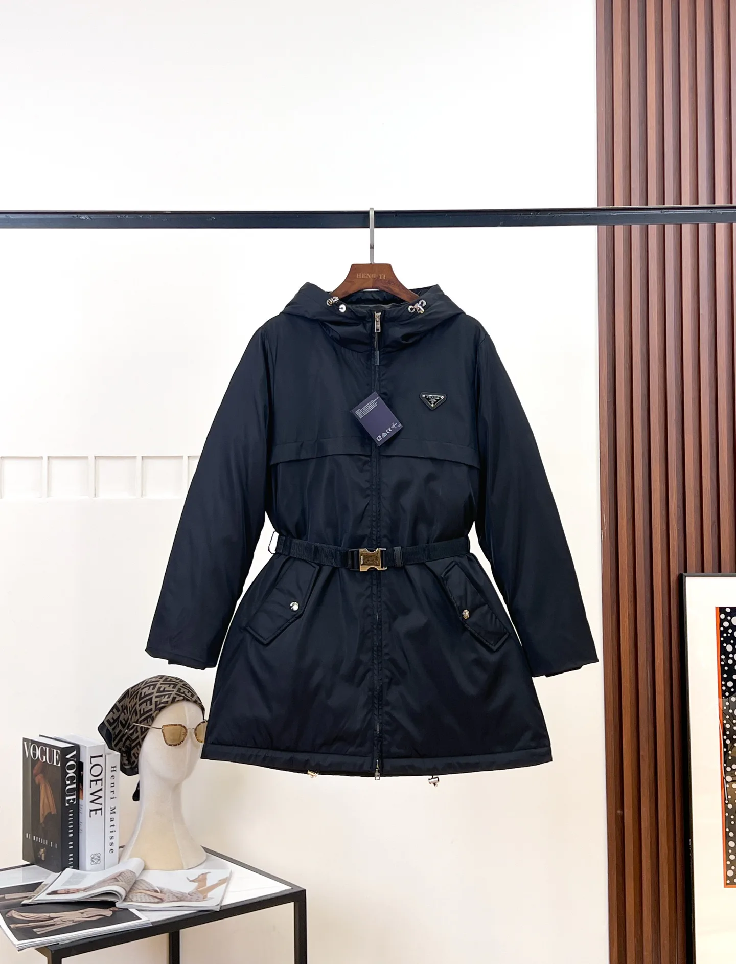 Куртки И Пуховики Женские Prada 18228743