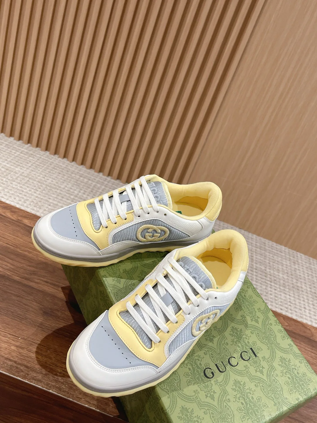 Кроссовки Женские Gucci 86977