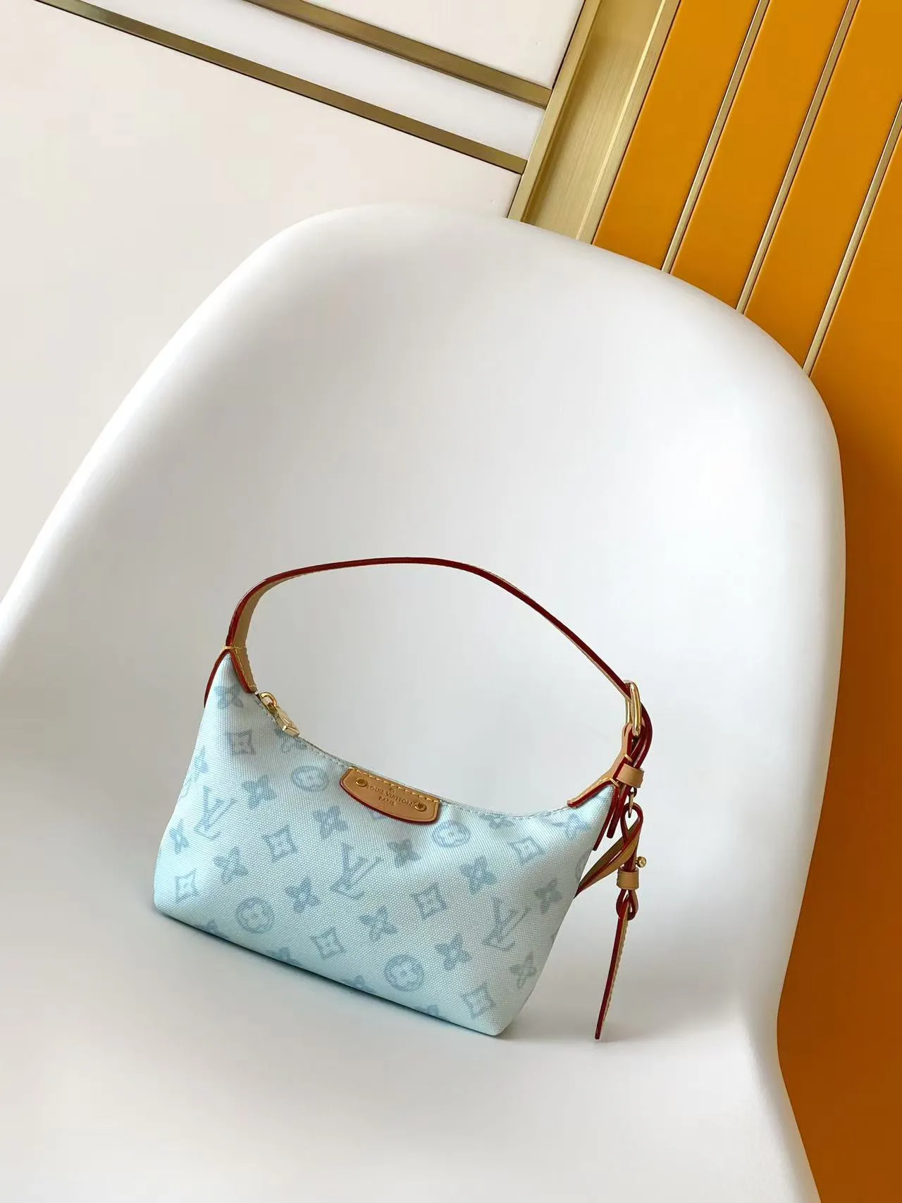 Классические Сумки Женские Louis Vuitton 1253941