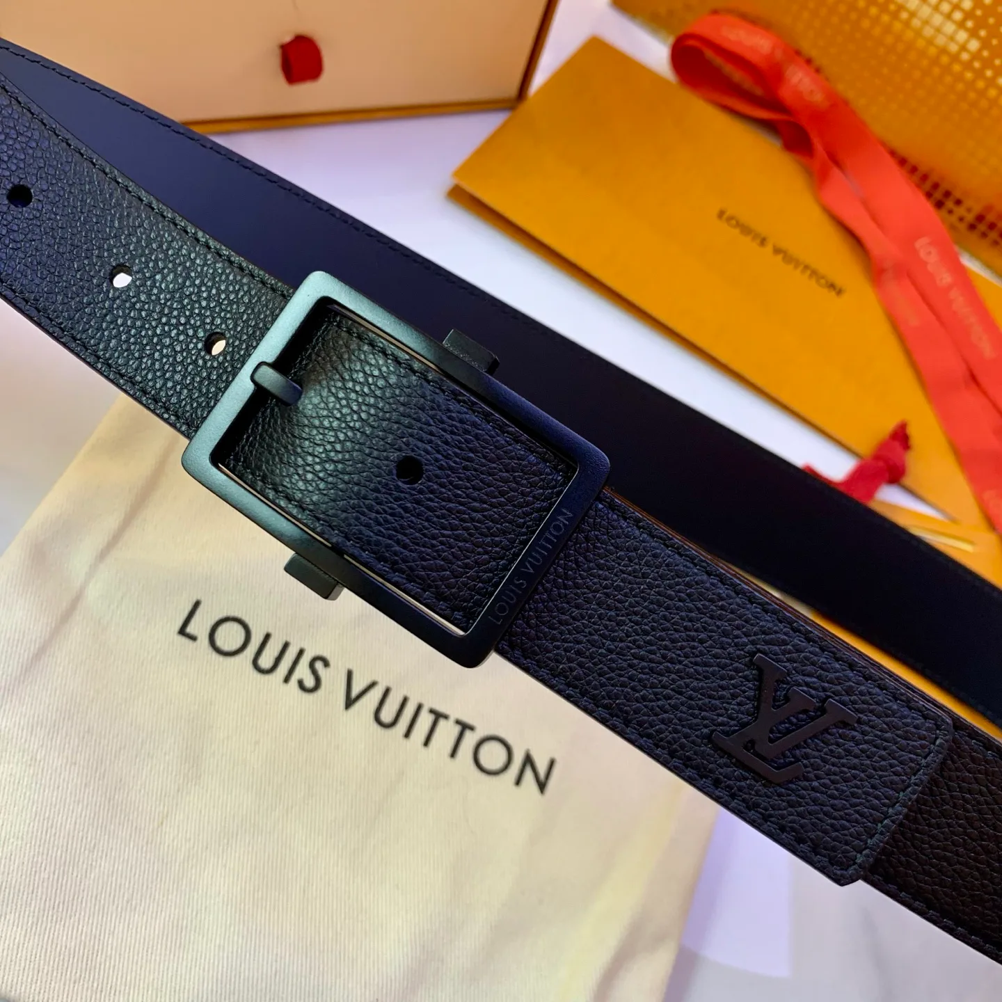 Ремни Louis Vuitton 17682170