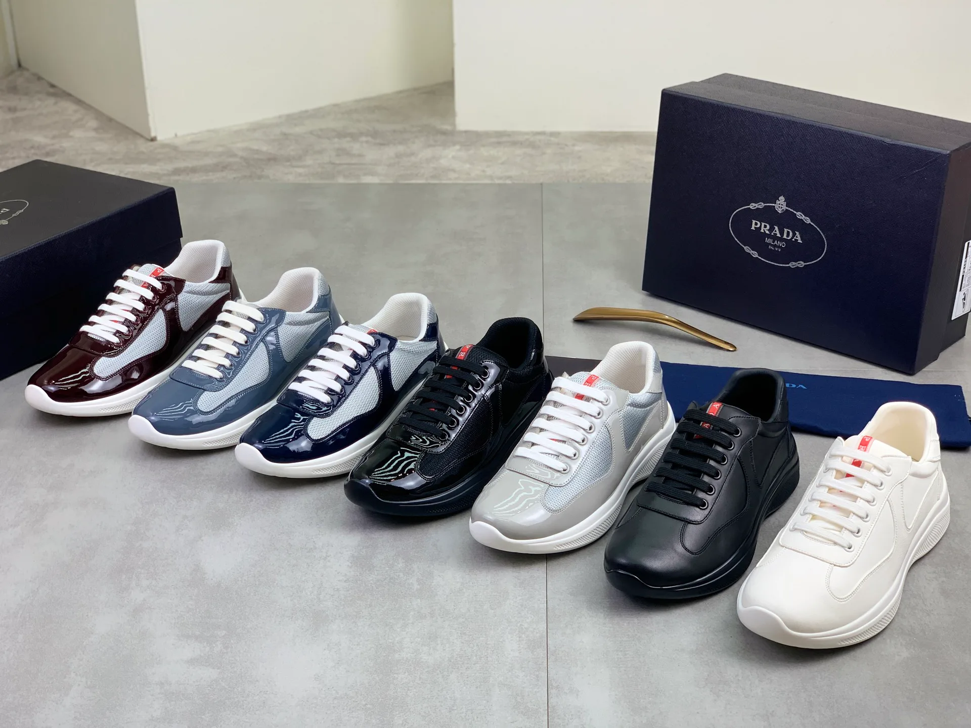 Кроссовки Женские Prada 18365203