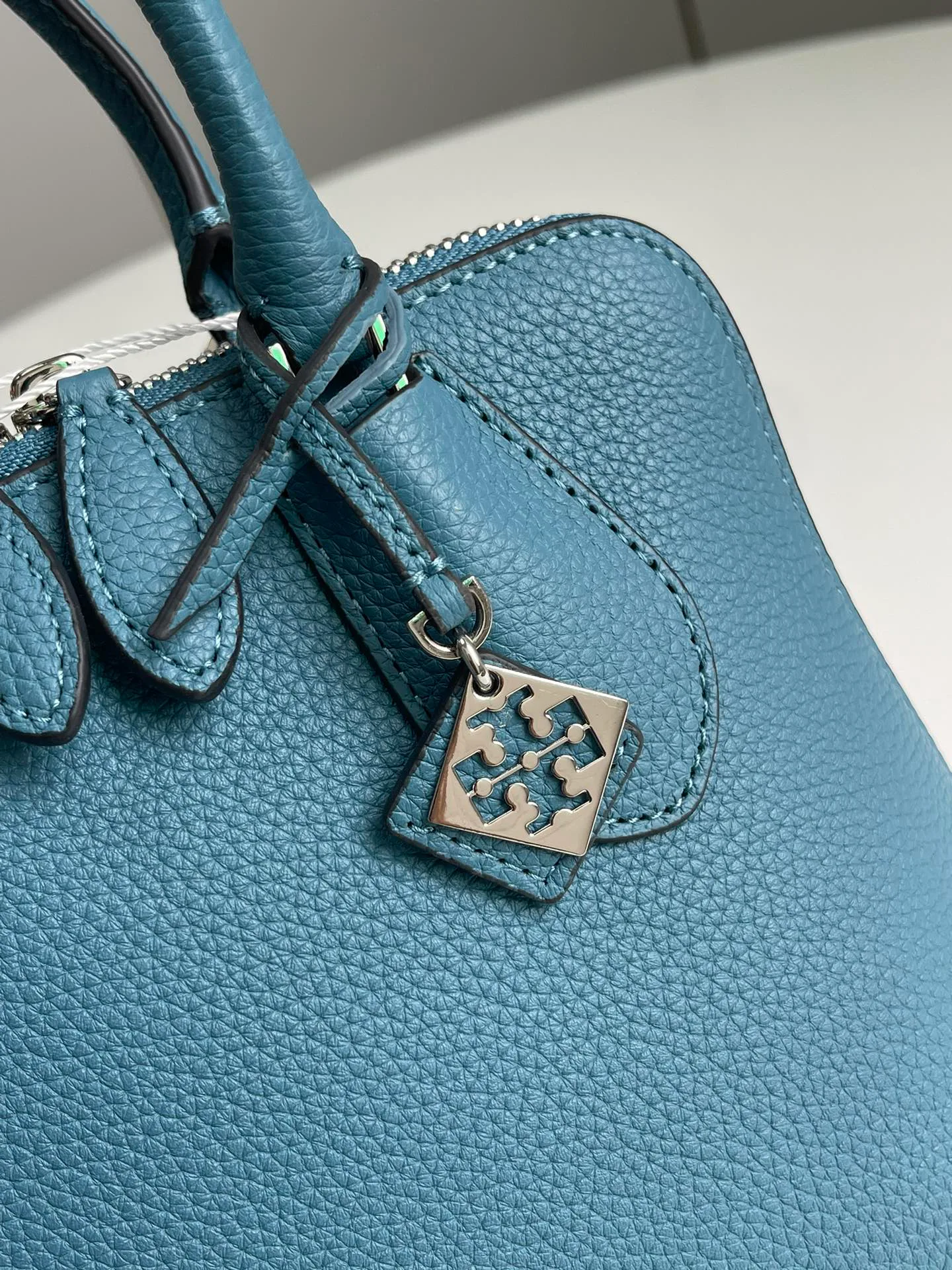 Сумки На Ремне Женские Tory Burch 22920