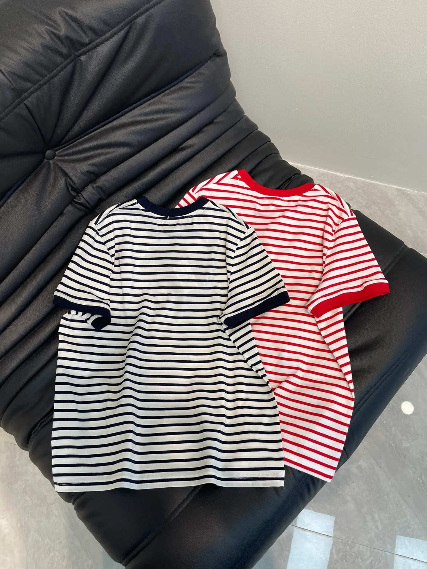 Футболки Женские Saint Laurent 30937