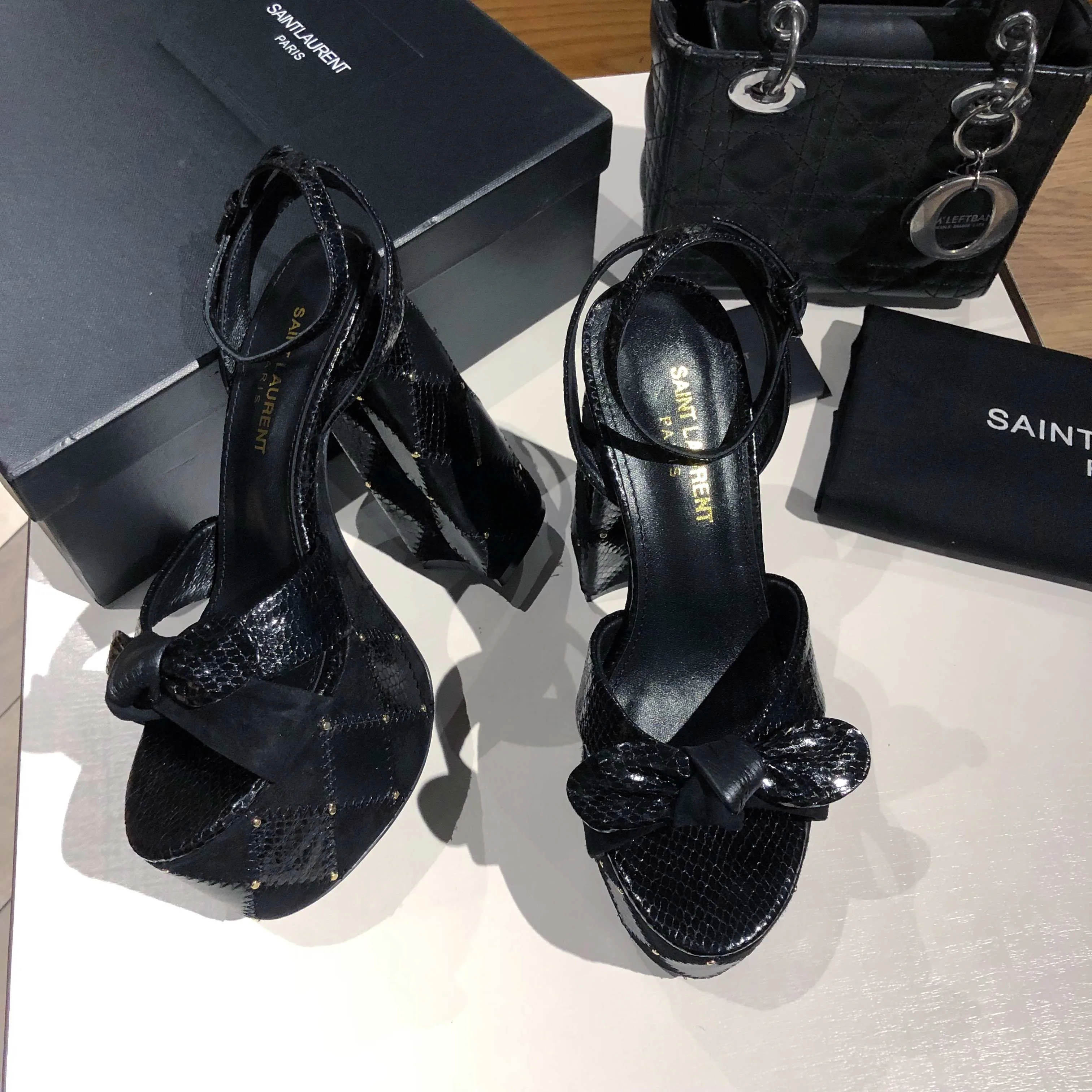Босоножки Женские Saint Laurent 11220442