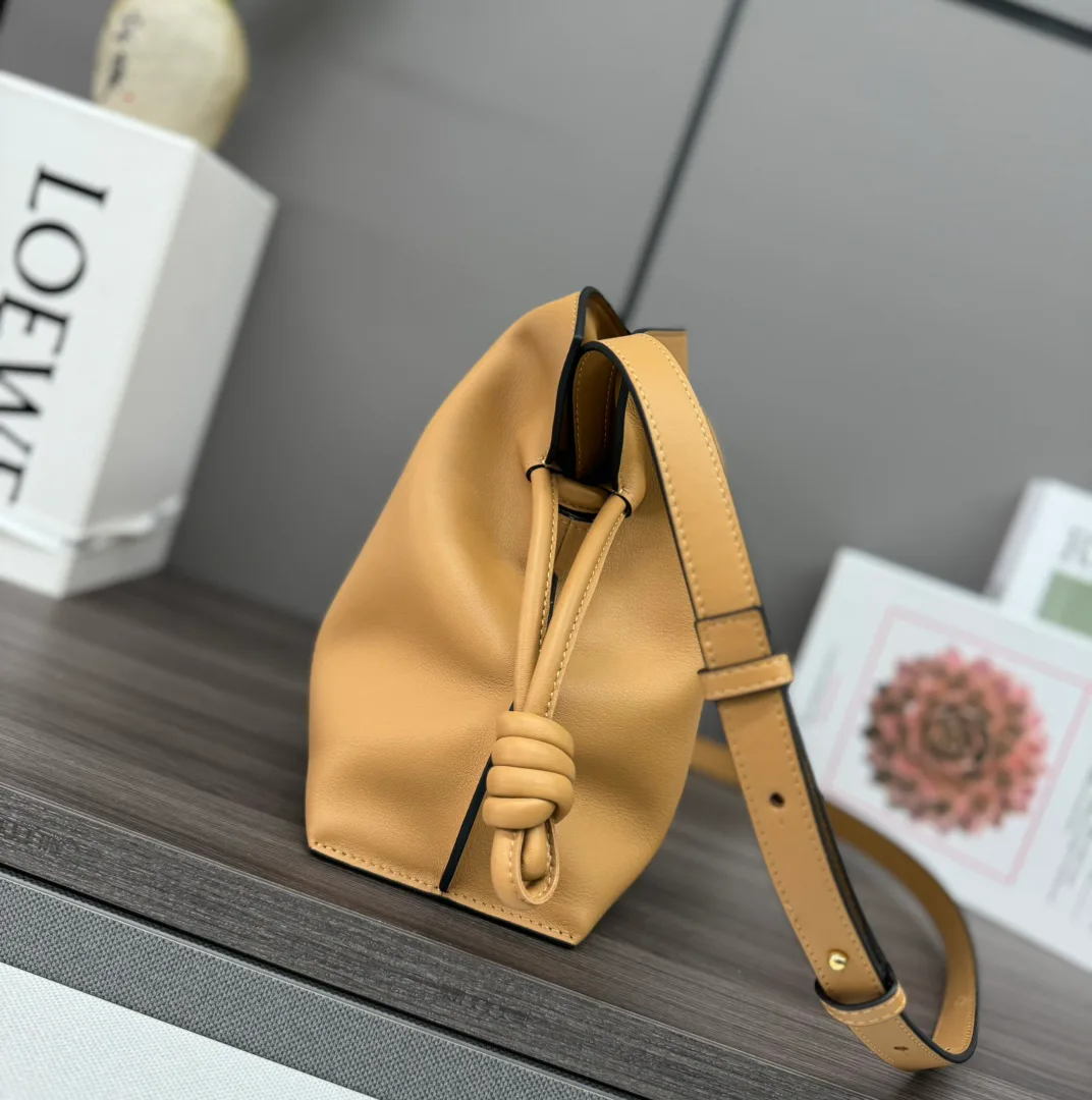 Клатчи Женские Loewe 11513650