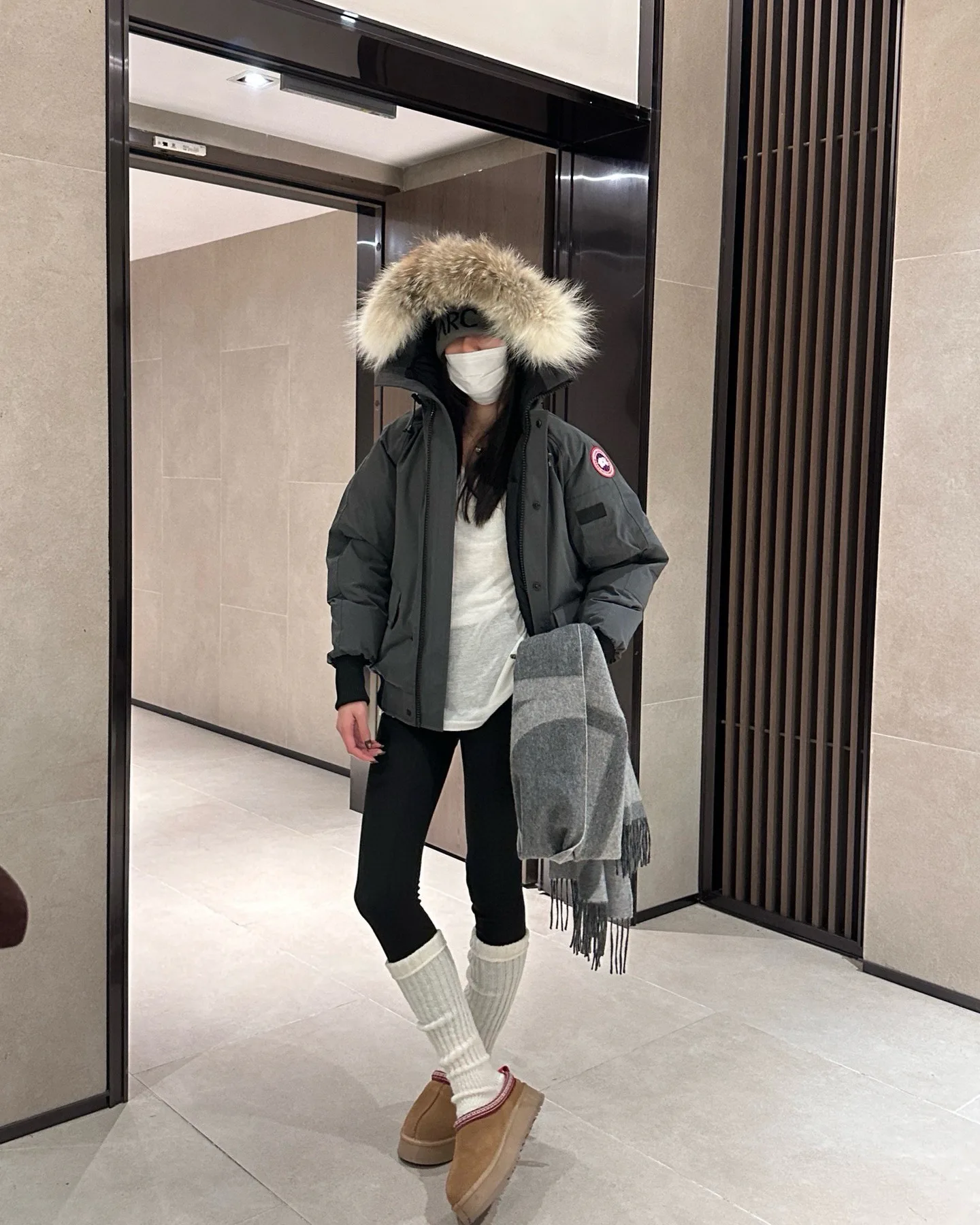 Куртки И Пуховики Женские Canada Goose 4443583