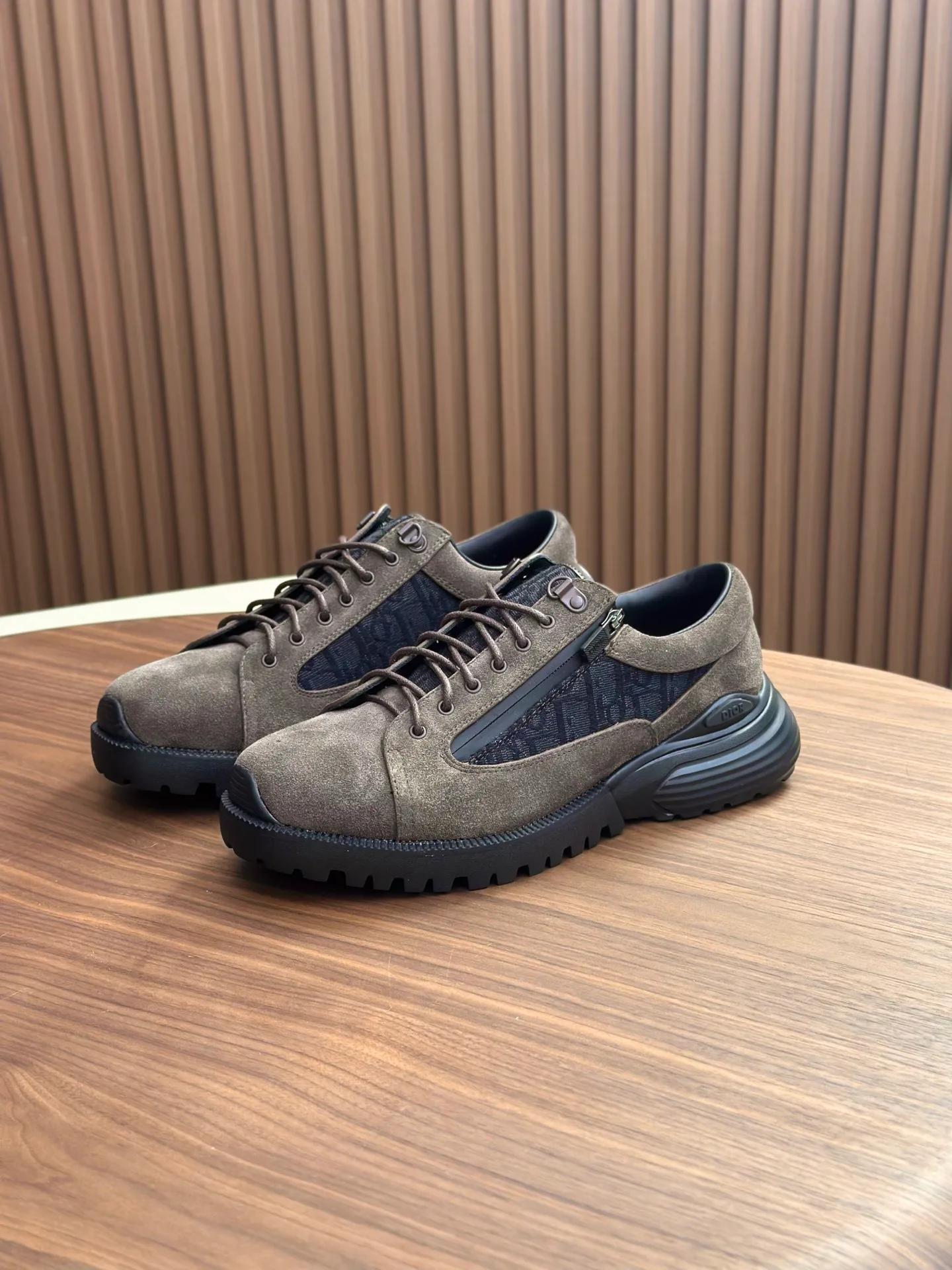 Кроссовки Мужские Christian Dior 185373