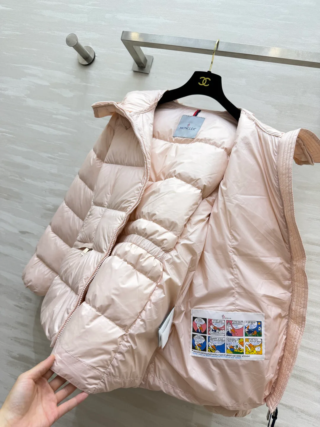 Куртки И Пуховики Женские Moncler 19018539