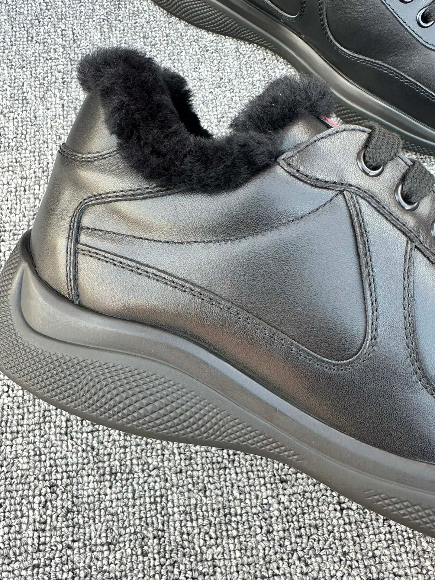 Кроссовки Мужские Prada 17219252