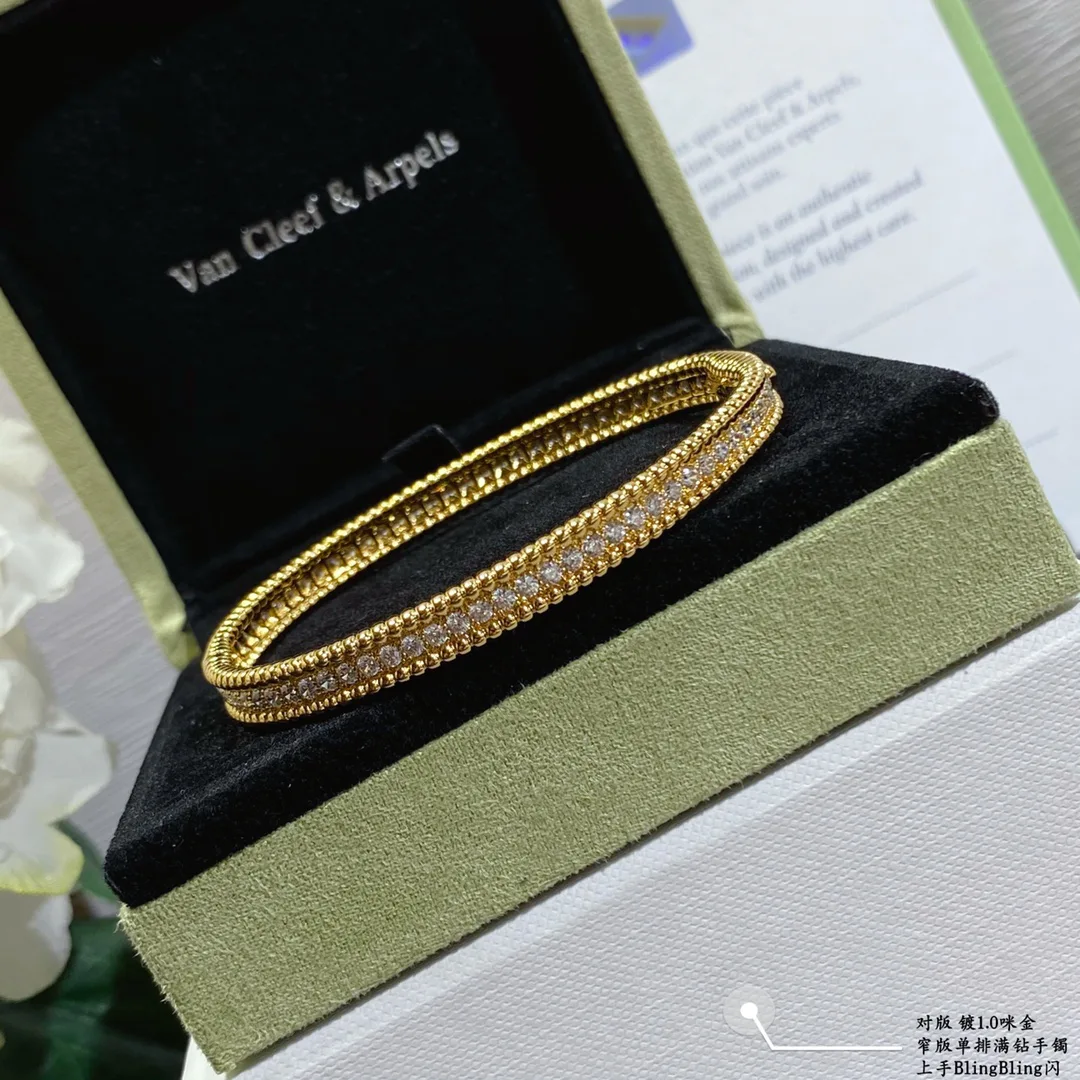 Бижутерия Van Cleef & Arpels 1246