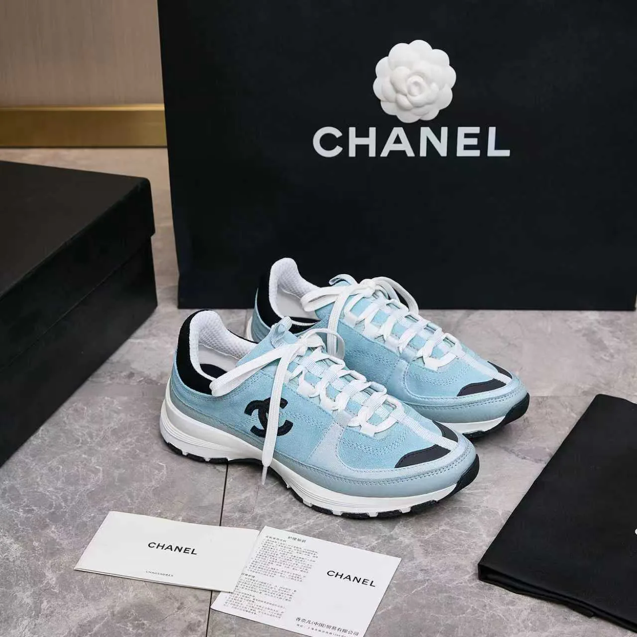 Кроссовки Женские Chanel 10515985