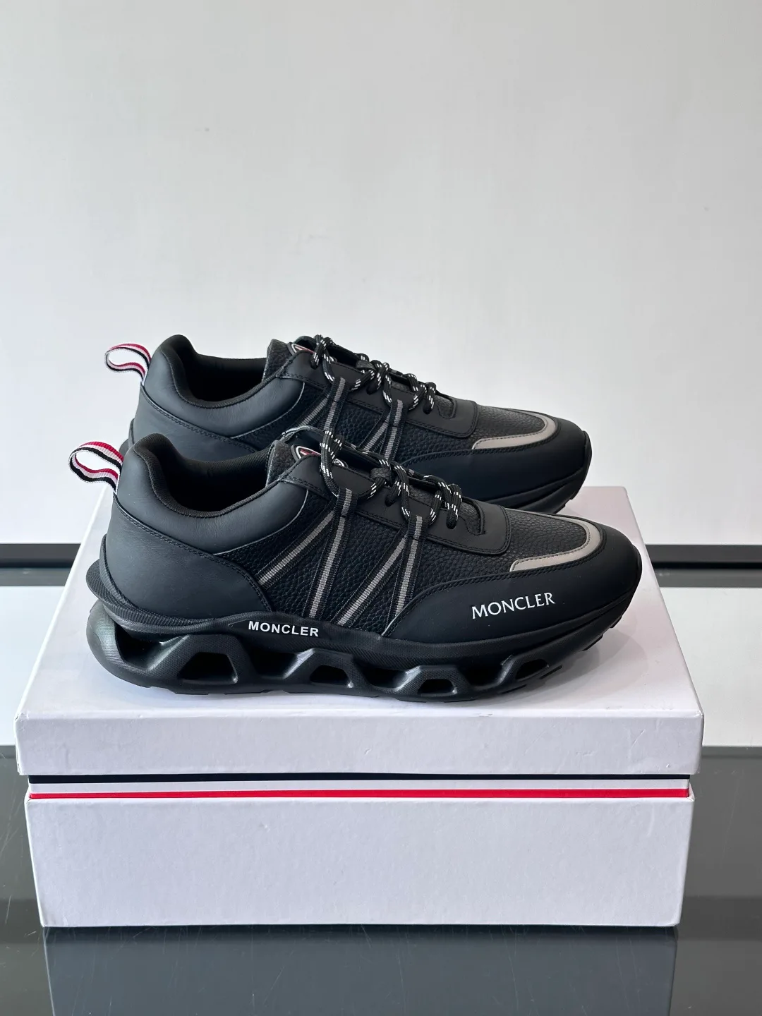 Кроссовки Мужские Moncler 1072312