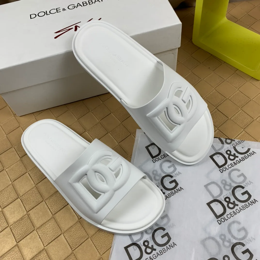 Шлепанцы Женские Alexander Mcqueen 9074