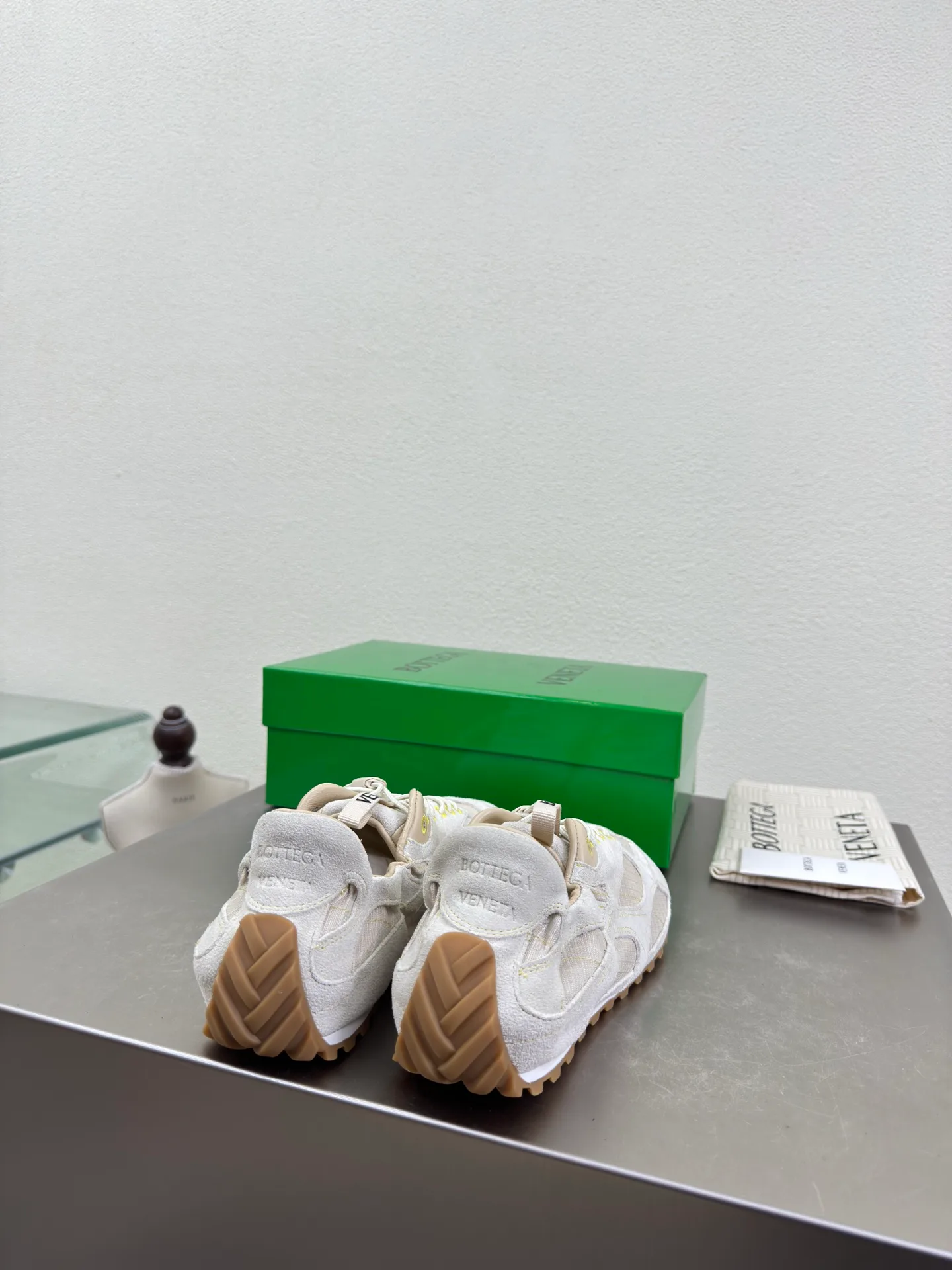 Кроссовки Женские Bottega Veneta 17722600