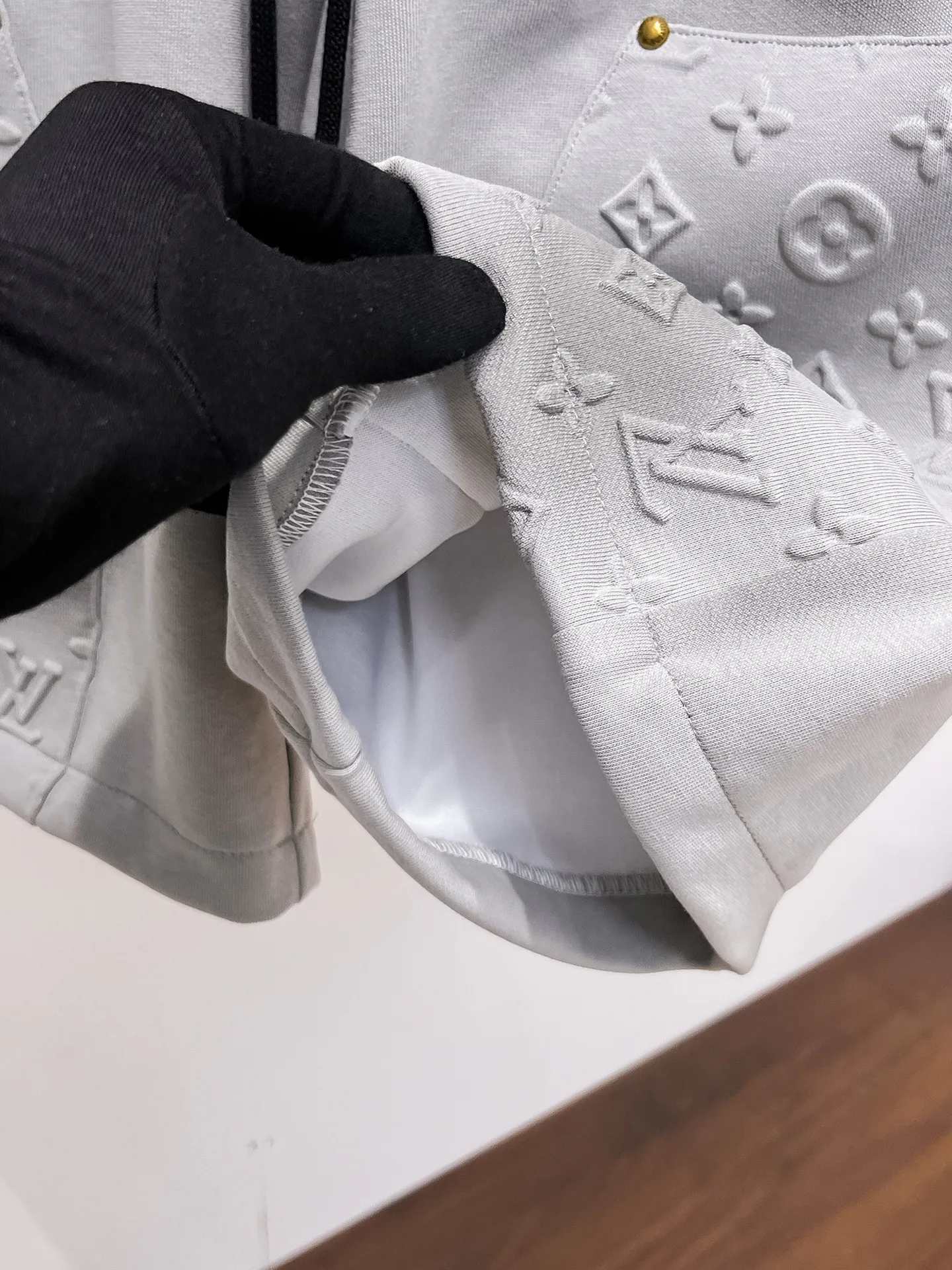Шорты Мужские Louis Vuitton 13417576
