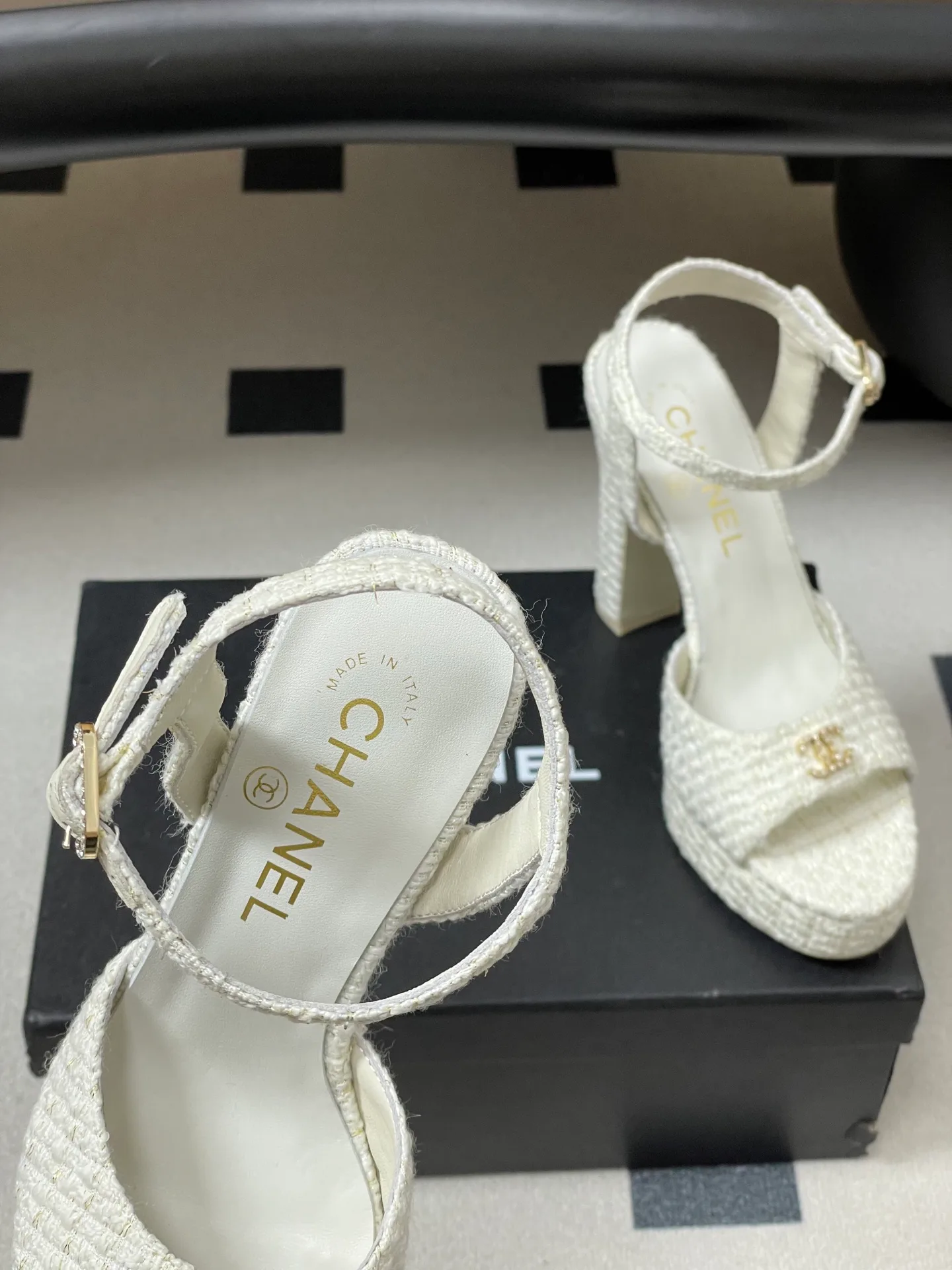 Босоножки Женские Chanel 13343876