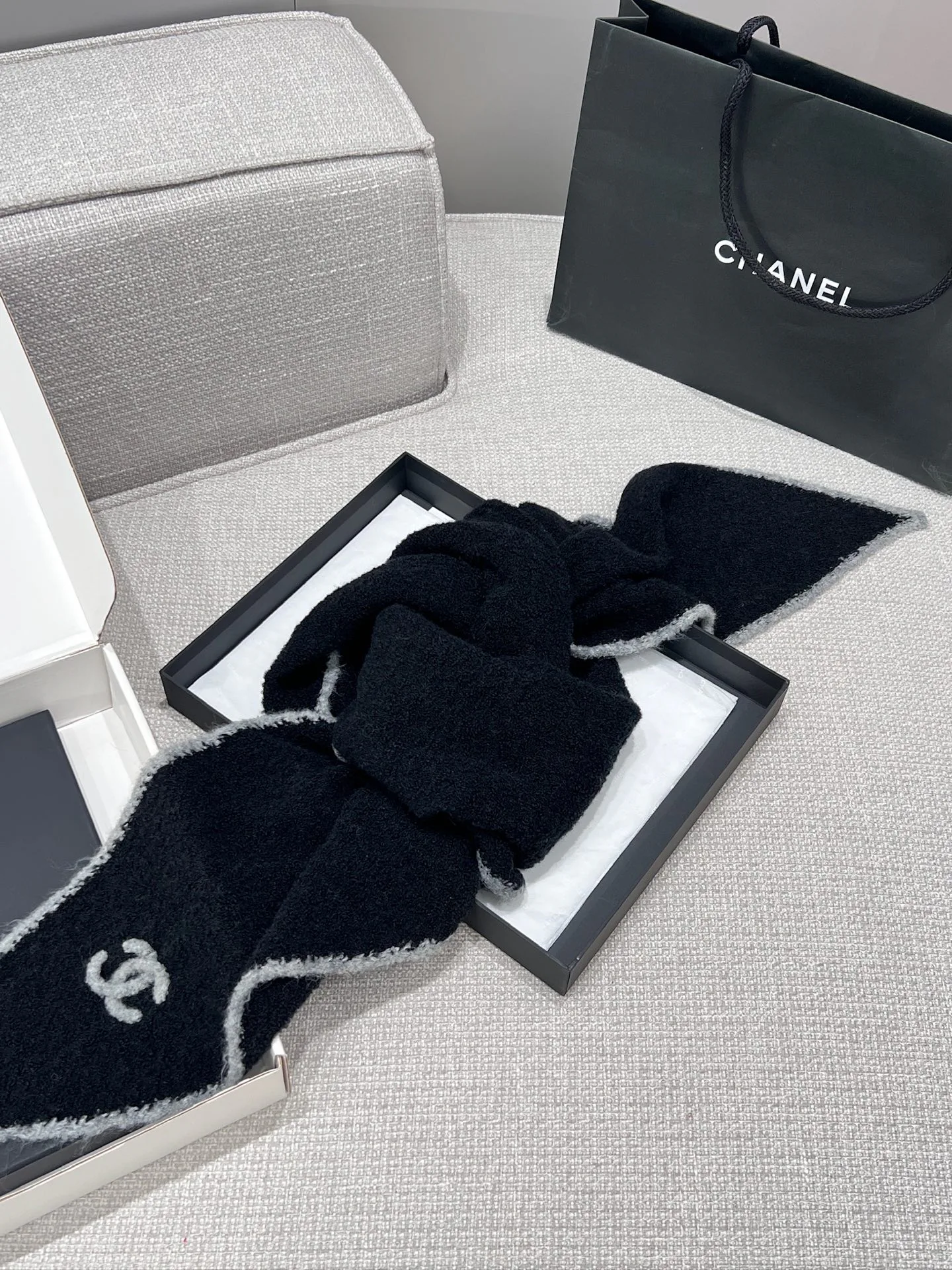 Шарфы Chanel 11613572