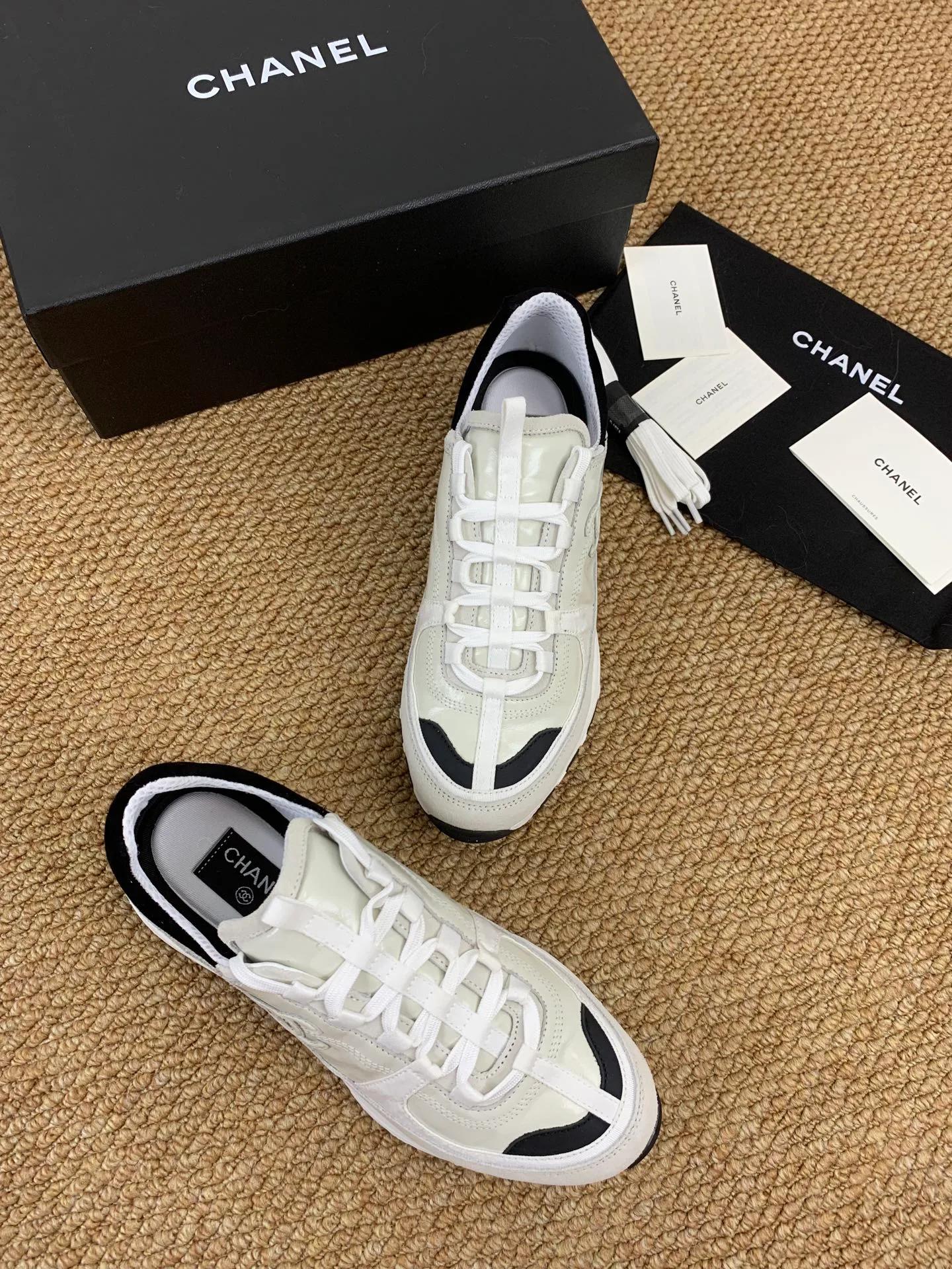 Кроссовки Женские Chanel 17545240