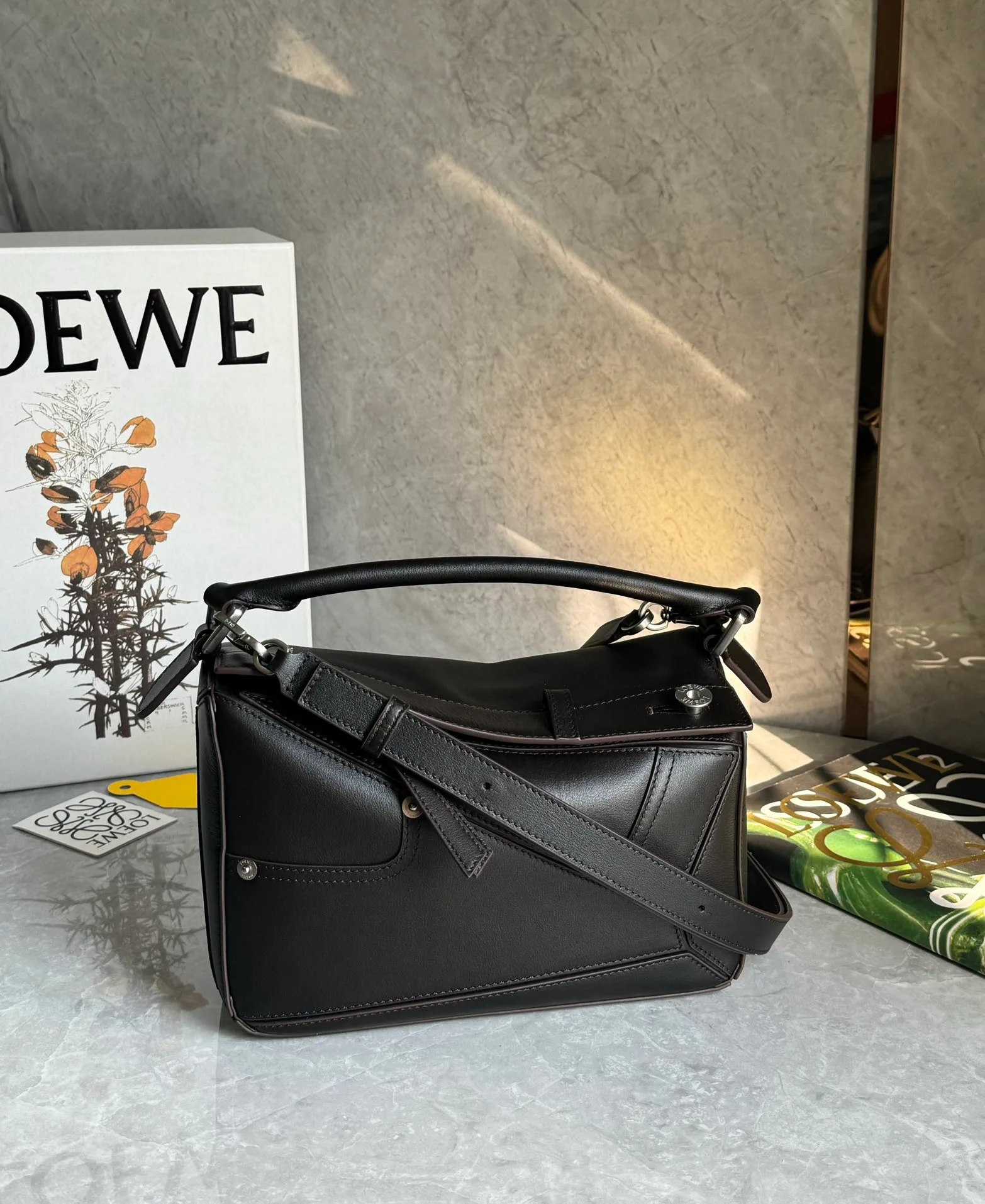 Классические Сумки Женские Loewe 11402843