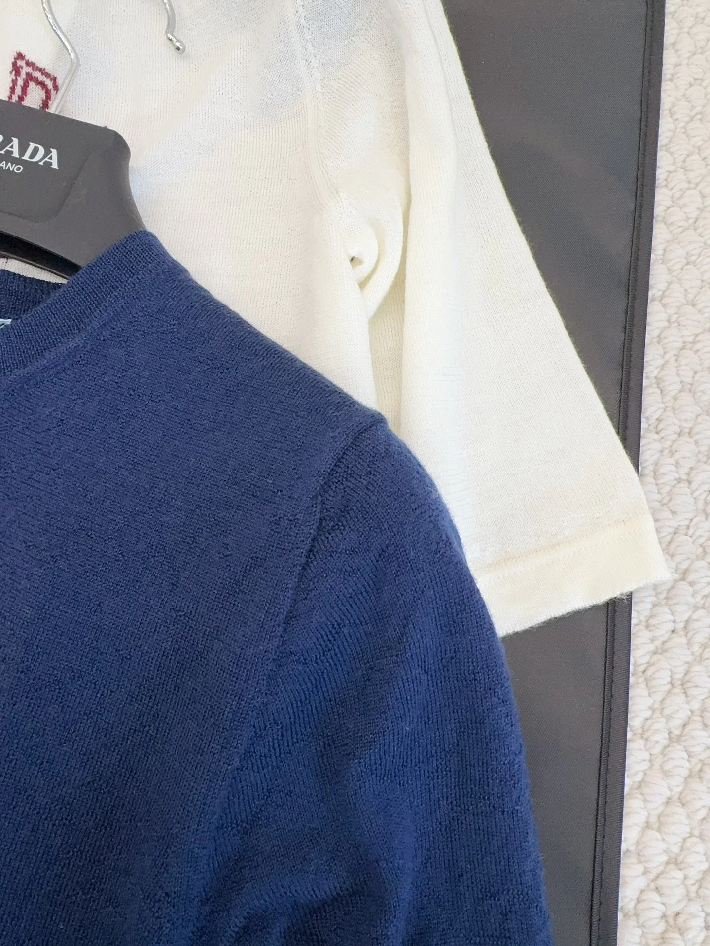 Футболки Женские Prada 2156