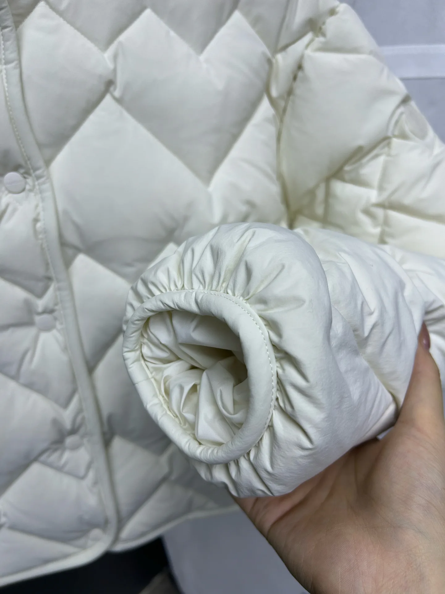 Куртки И Пуховики Женские Moncler 497160