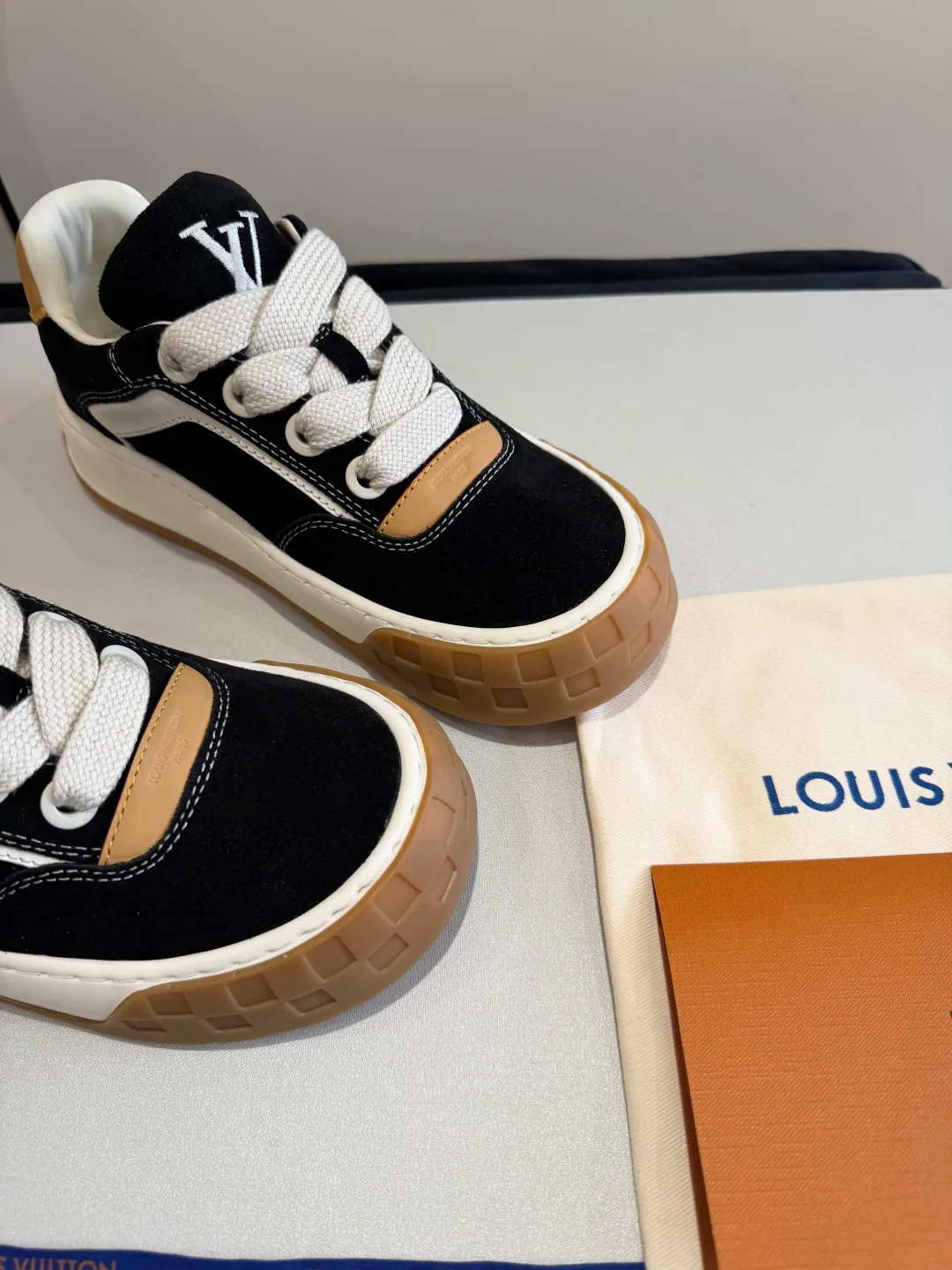 Кроссовки Мужские Louis Vuitton 979337