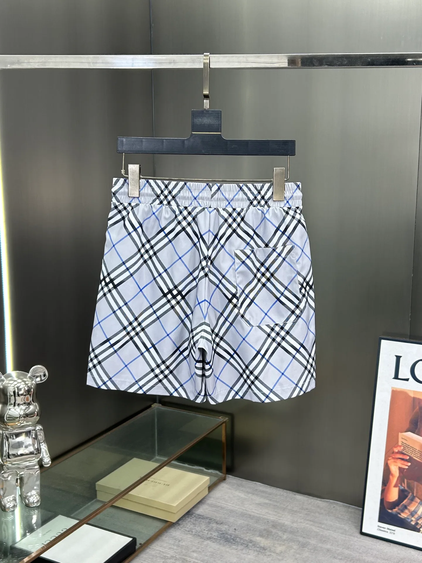 Шорты Мужские Burberry 18000486