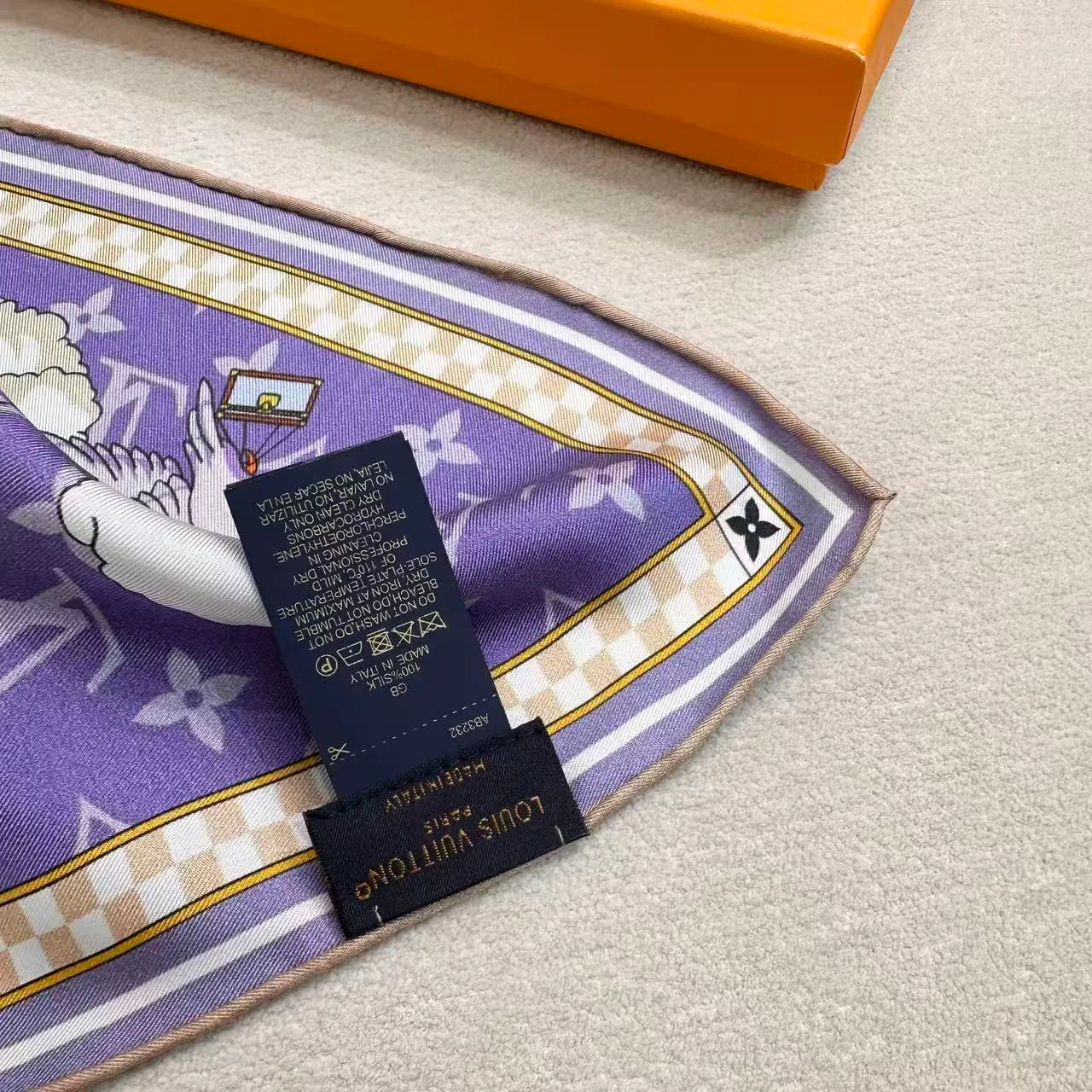 Платки Louis Vuitton 13896178