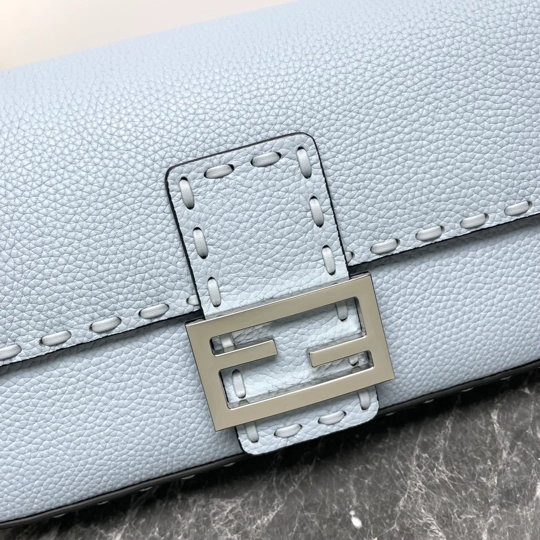 Классические Сумки Женские Fendi 12718242