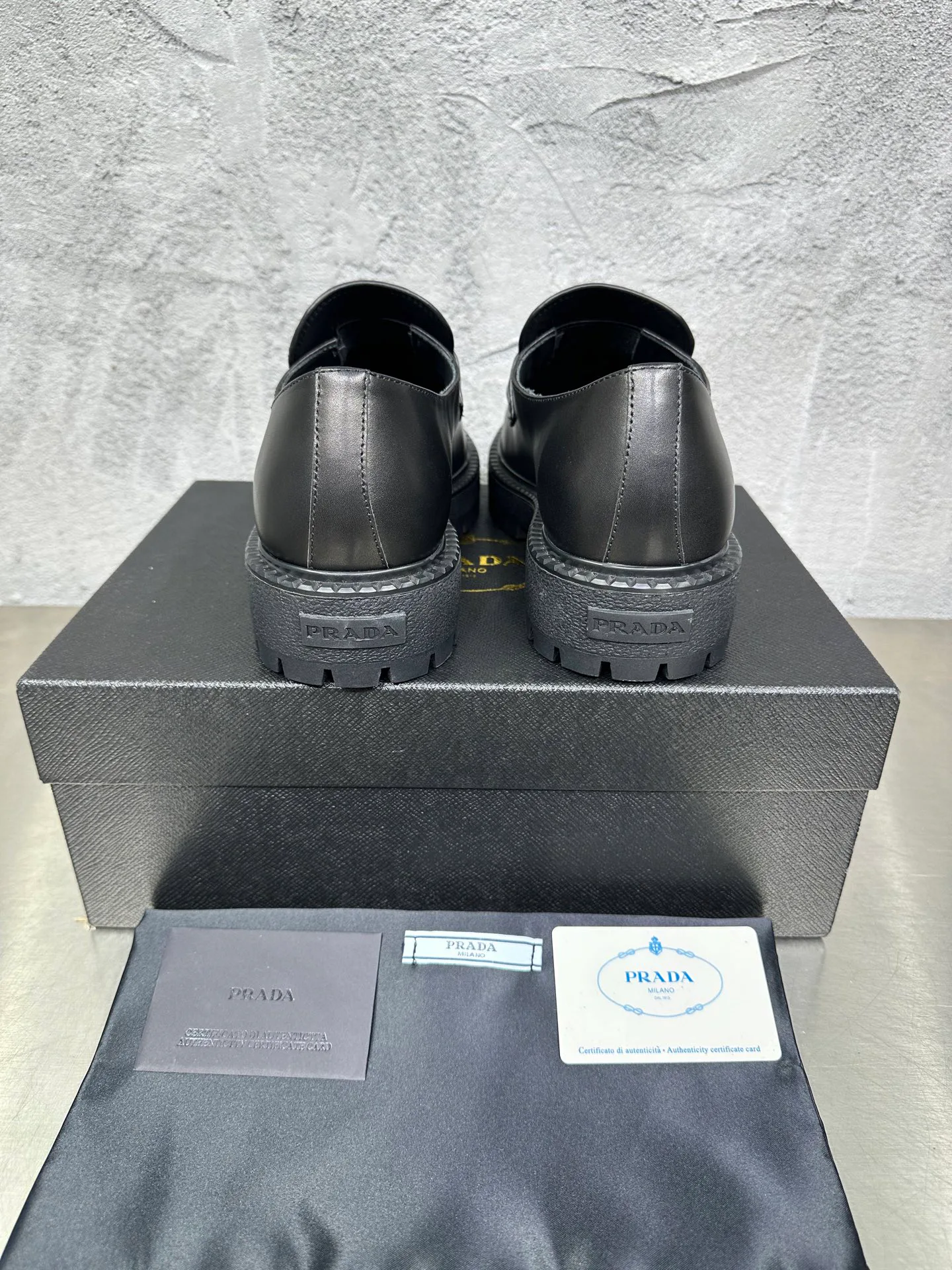 Лоферы И Туфли Мужские Prada 19687833