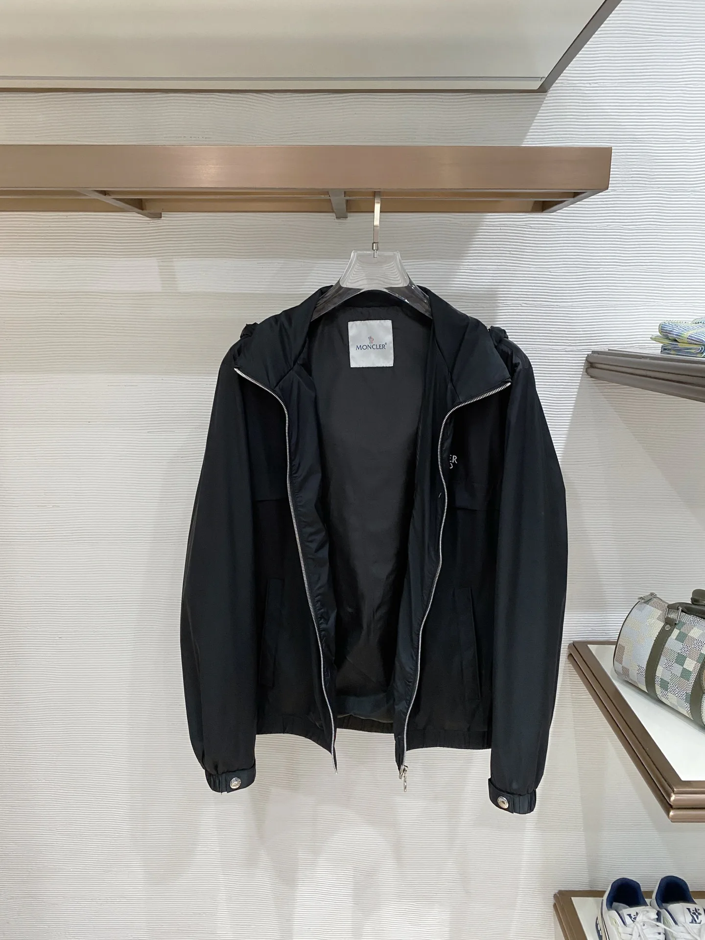 Пальто И Тренчи Мужские Moncler 11556925
