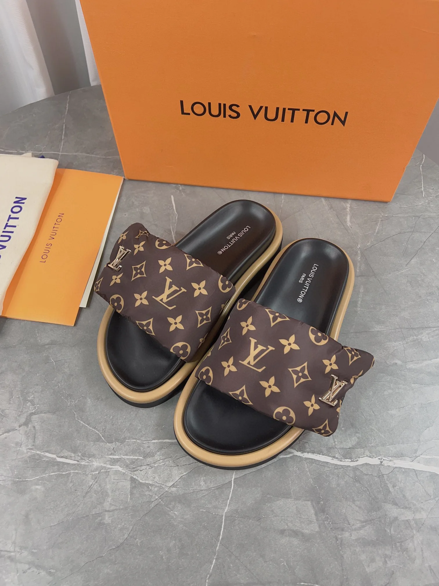 Шлепанцы Мужские Louis Vuitton 46088