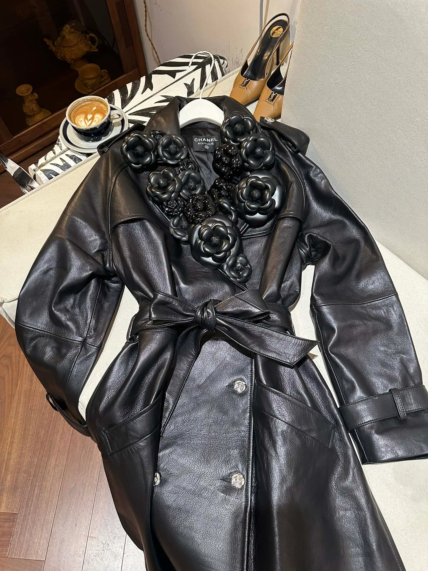 Кожаные Куртки И Дублёнки Женские Chanel 5045658