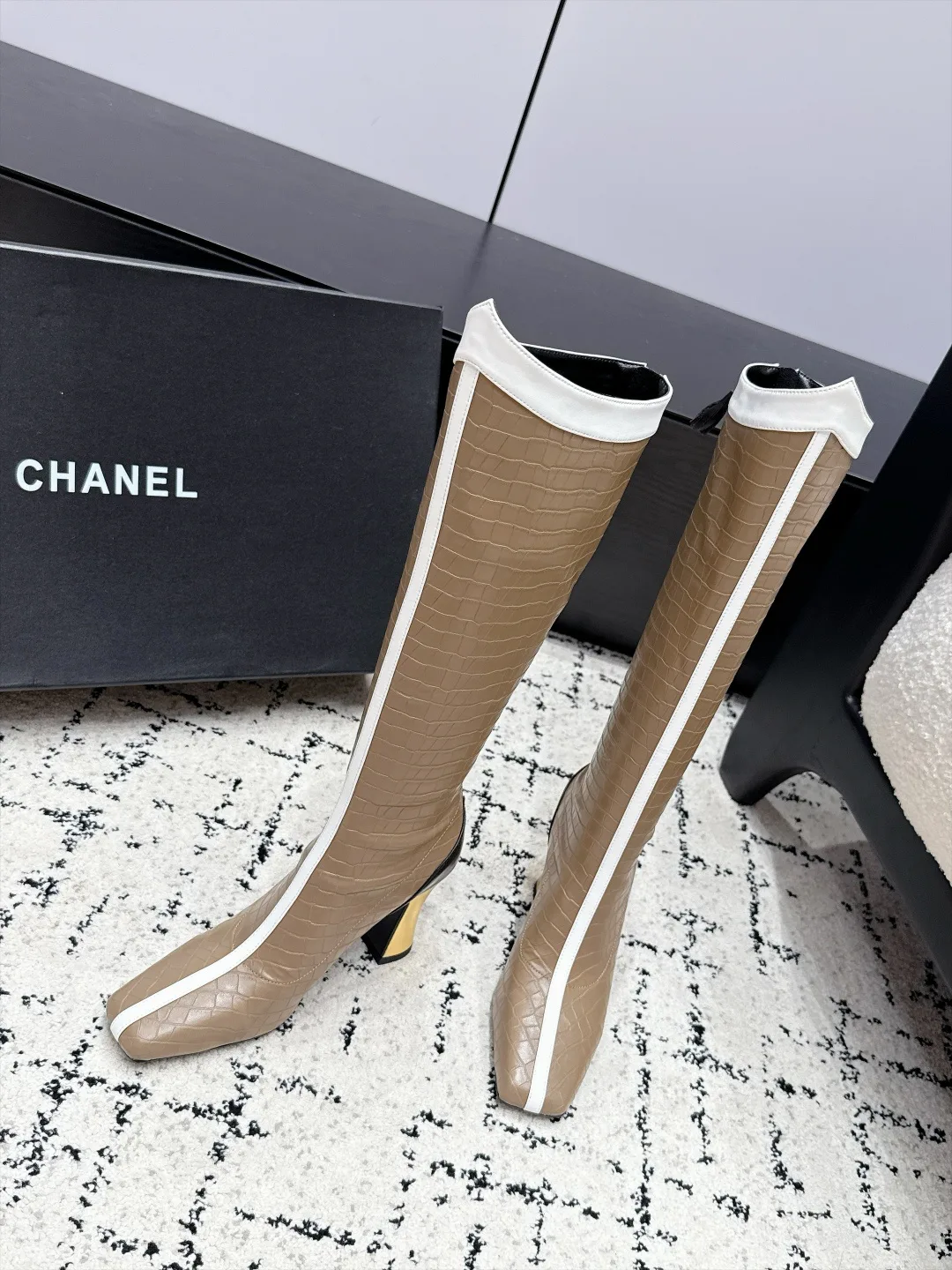 Сапоги Женские Chanel 18406508