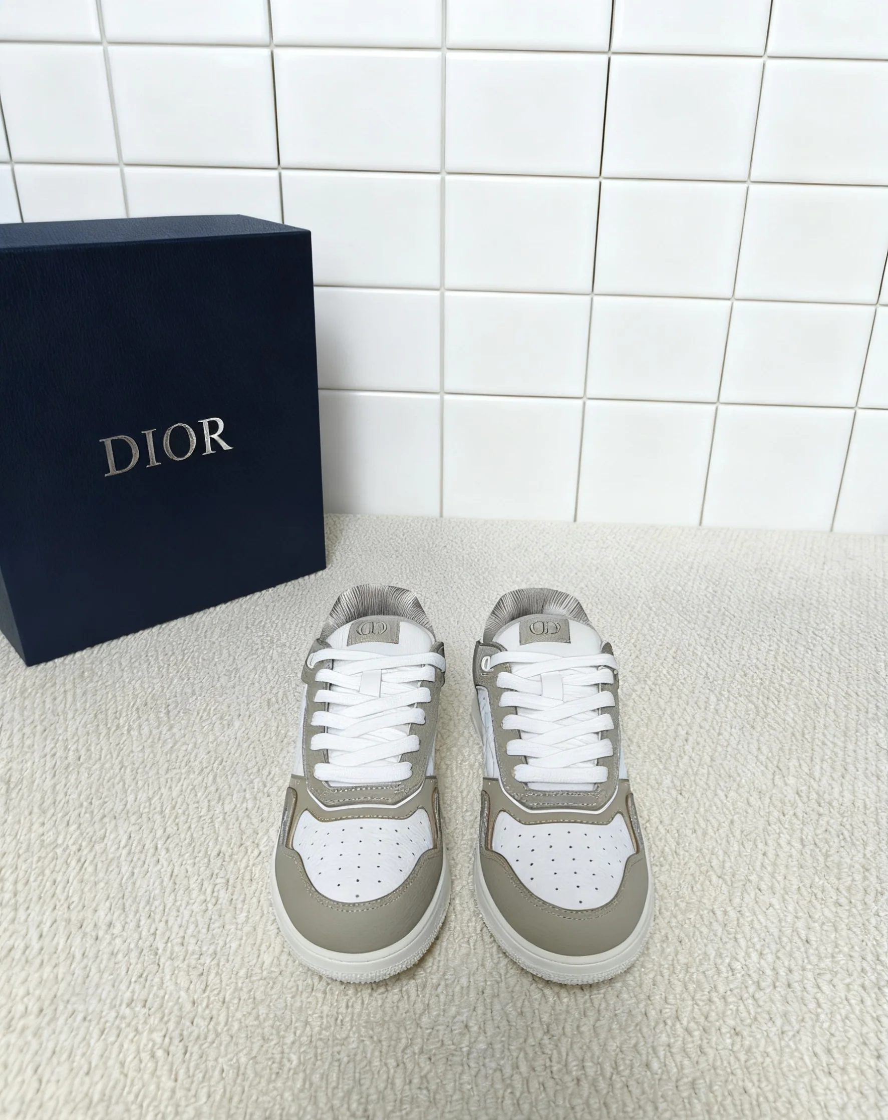 Кроссовки Женские Christian Dior 541370