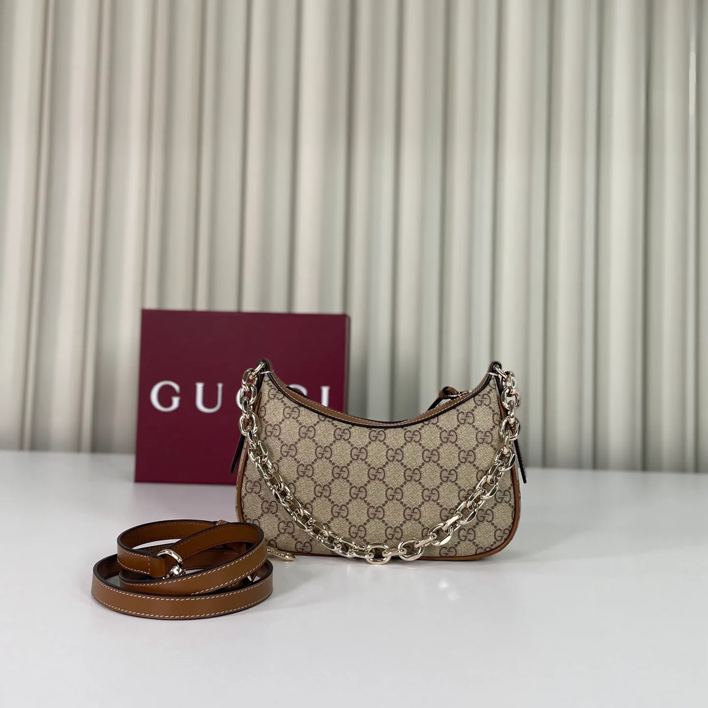 Классические Сумки Женские Gucci 18210746