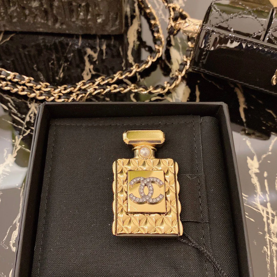 Платки Chanel 1861346