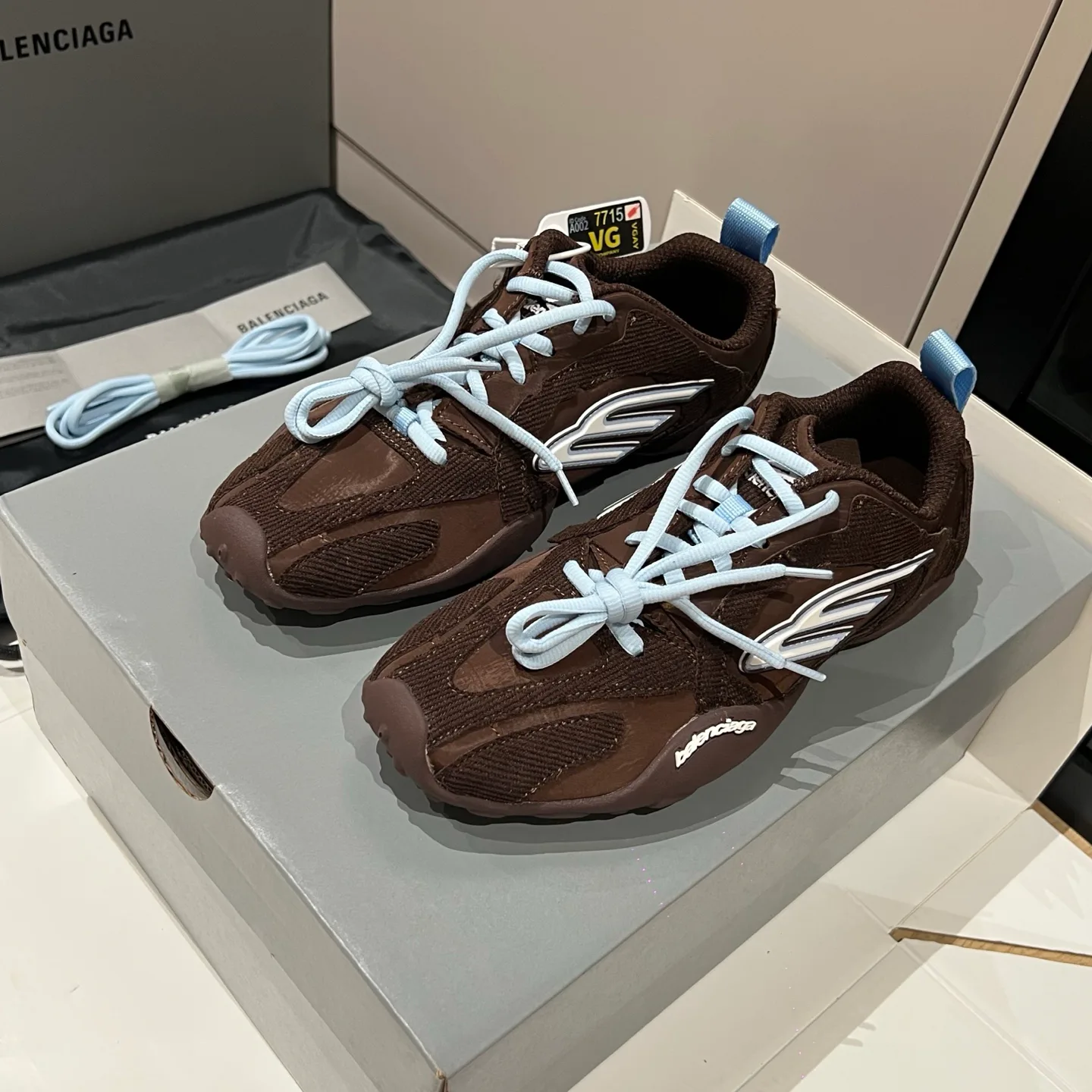Кроссовки Женские Balenciaga 12948699