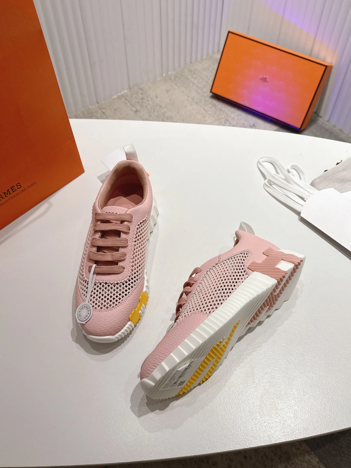 Кроссовки Женские Hermes 1744749