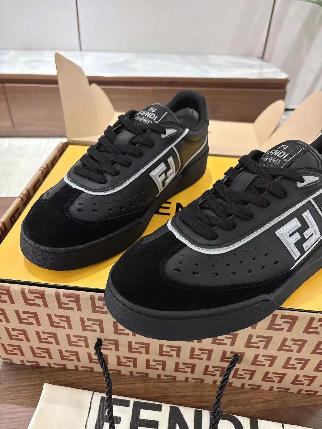 Кроссовки Женские Fendi 18219518