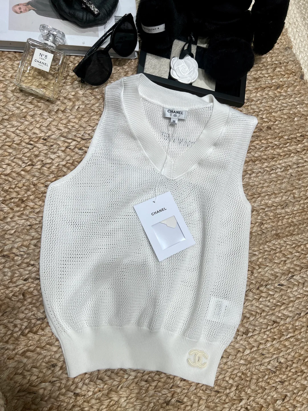 Жилеты Женские Chanel 11641936