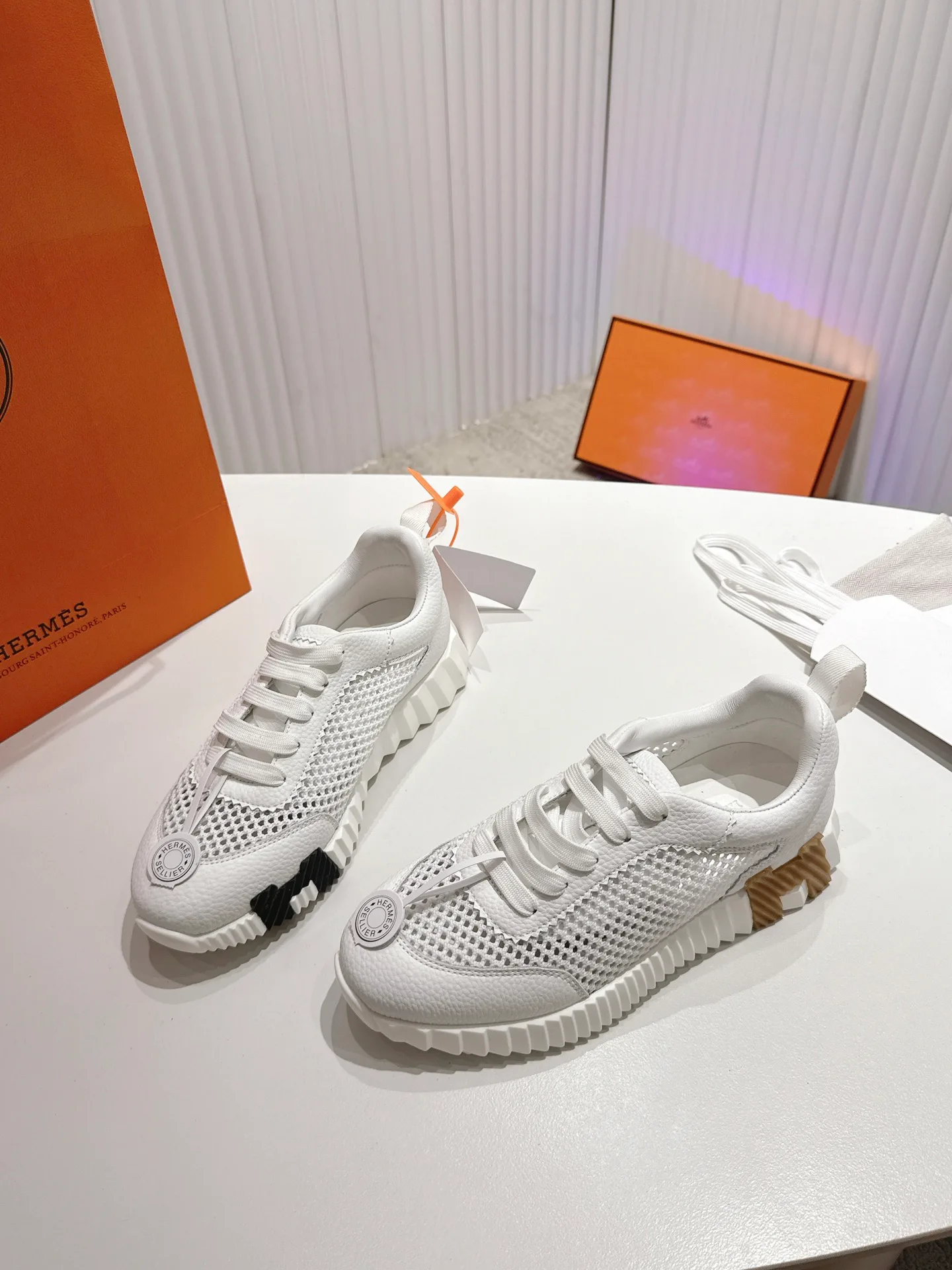 Кроссовки Женские Hermes 1744748